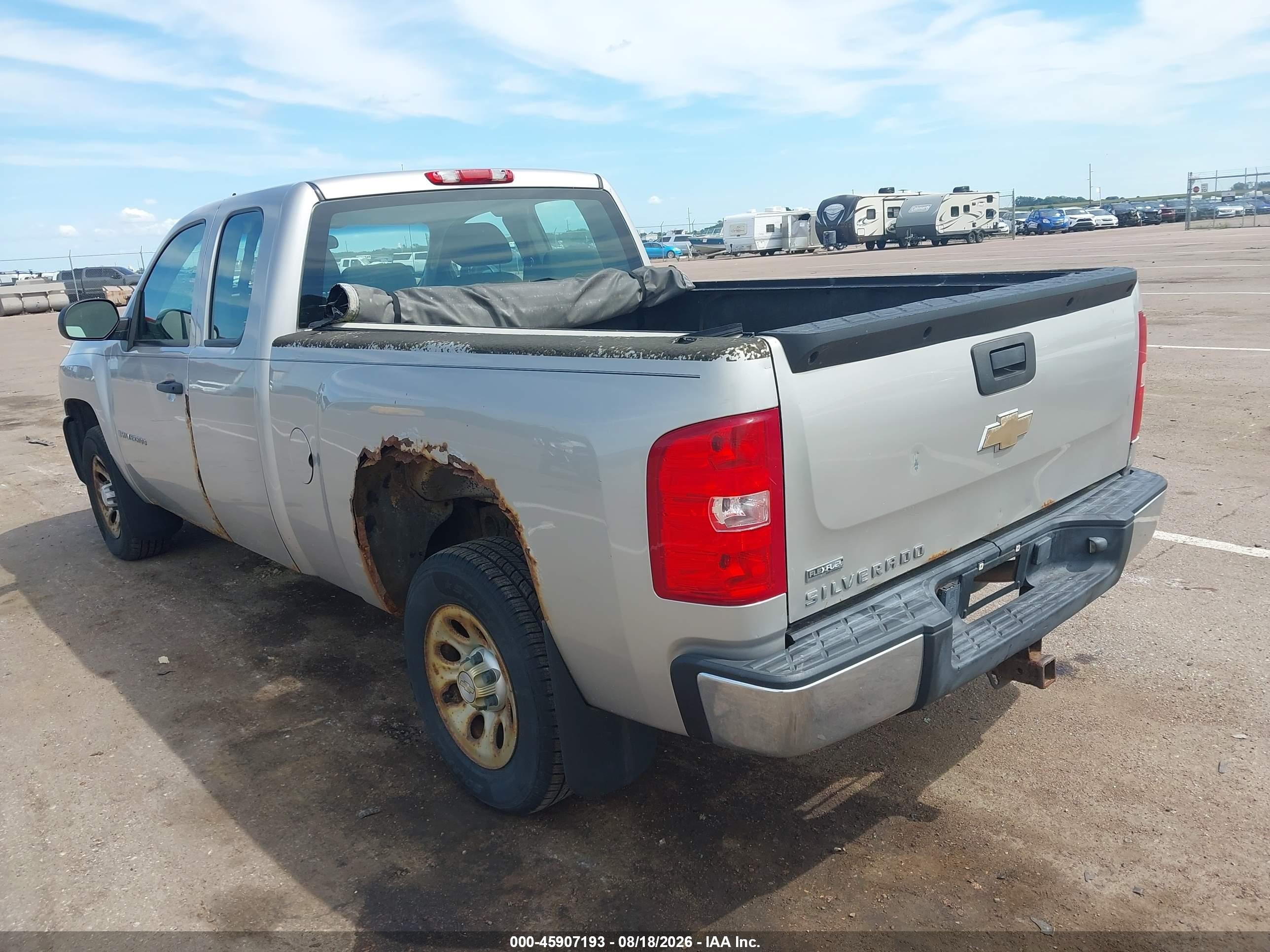 2008 Chevrolet Silverado 1500 Work Truck Silver vin: 2GCEC190X81270701