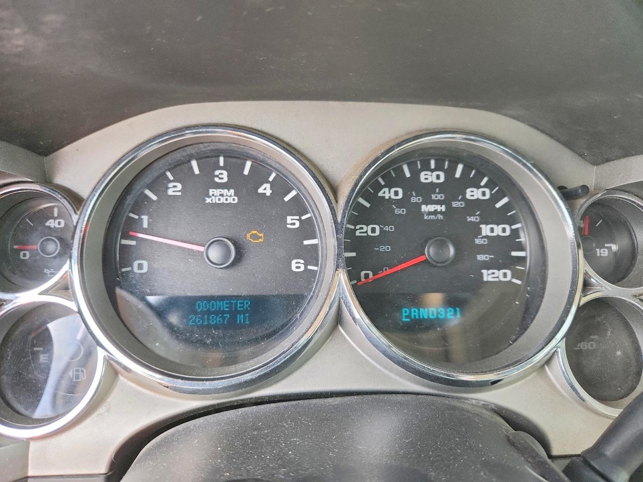 2007 Chevrolet Silverado C1500 Red vin: 2GCEC19C271655601