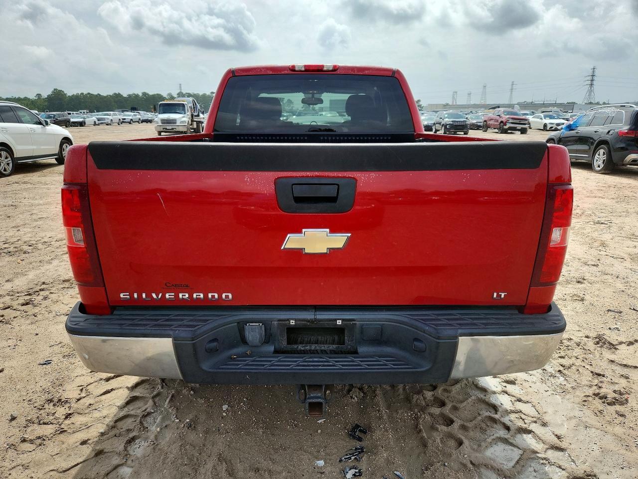 2007 Chevrolet Silverado C1500 Red vin: 2GCEC19C271655601