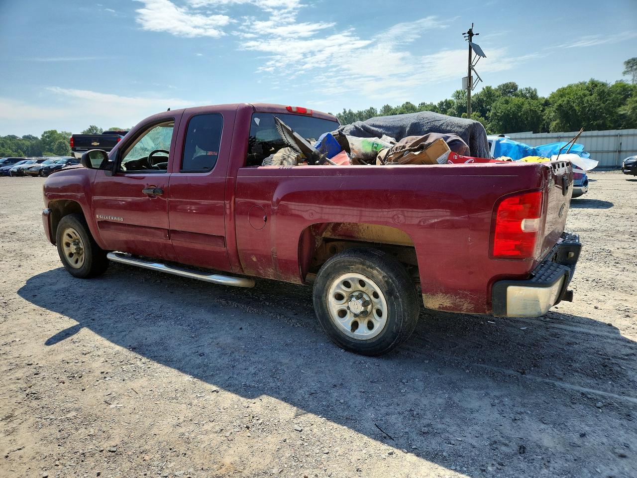 2007 Chevrolet Silverado C1500 Maroon vin: 2GCEC19C271683639