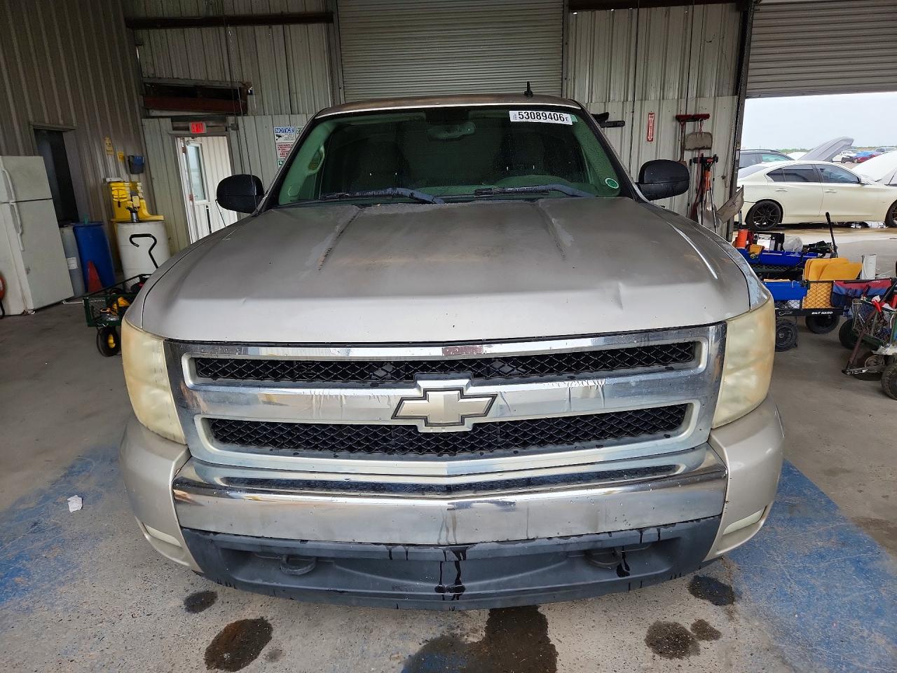 2007 Chevrolet Silverado C1500 Beige vin: 2GCEC19C371675274