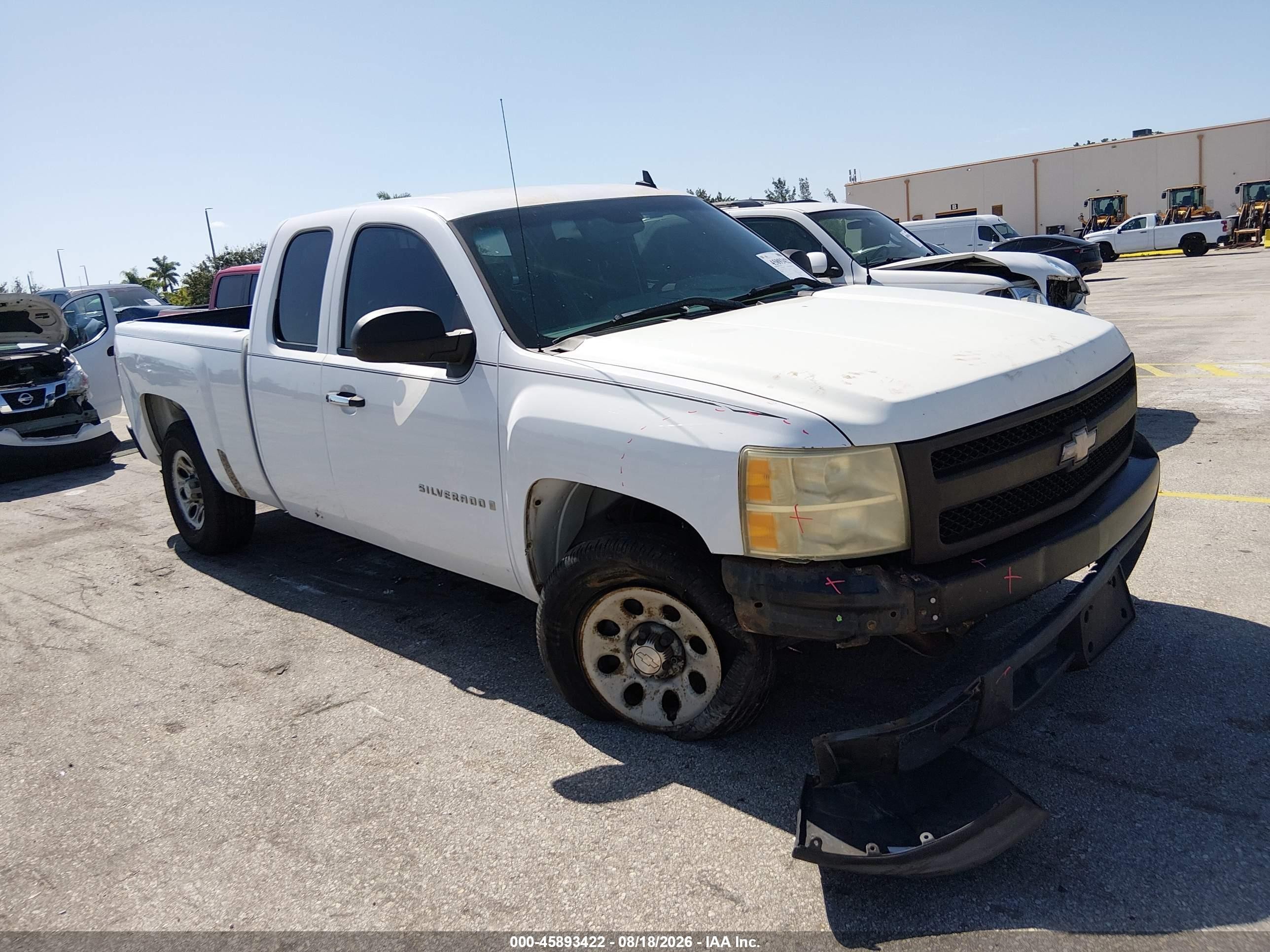 2008 Chevrolet Silverado 1500 Work Truck White vin: 2GCEC19C481337111