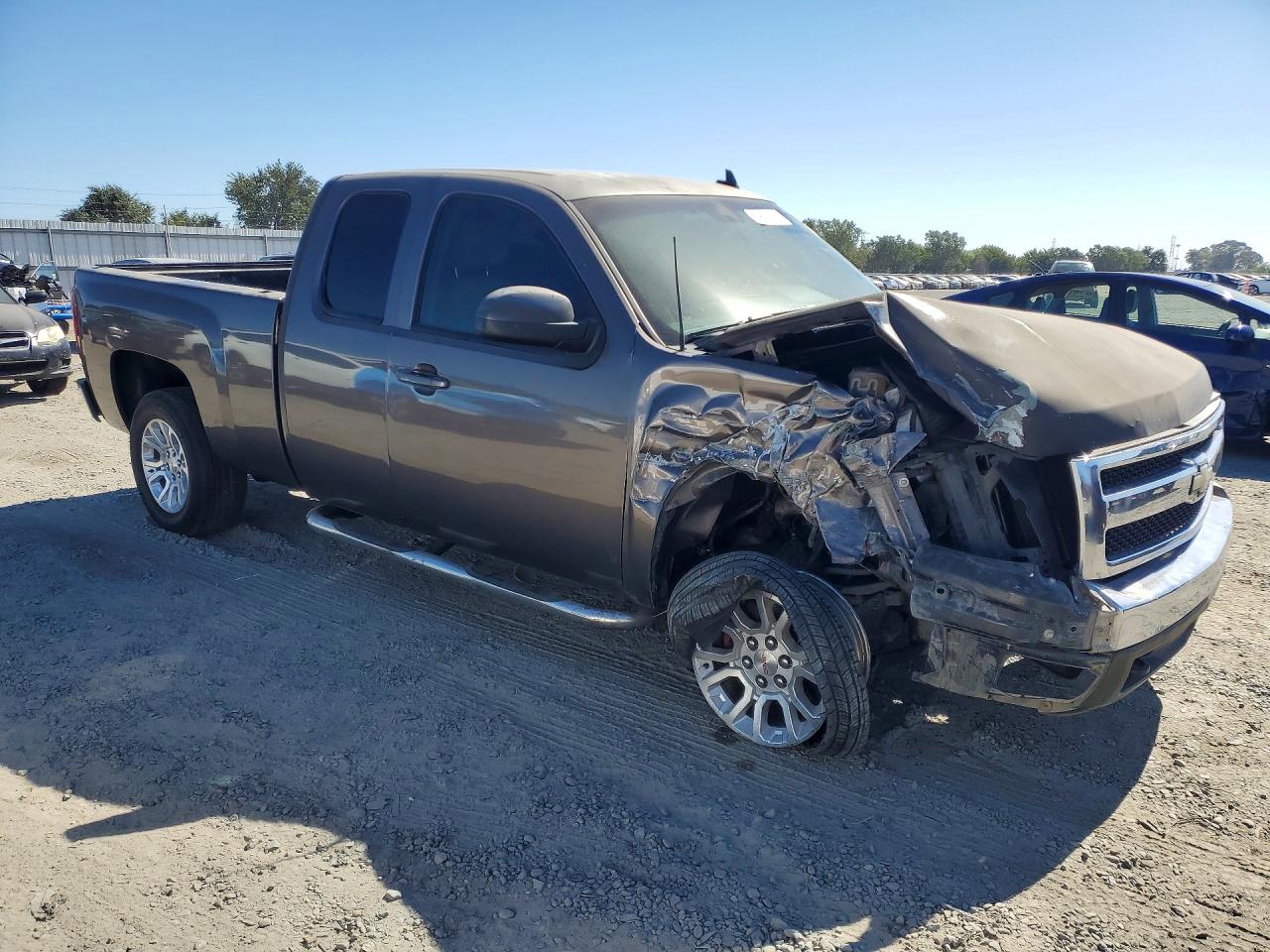2007 Chevrolet Silverado C1500 Gray vin: 2GCEC19C571687457