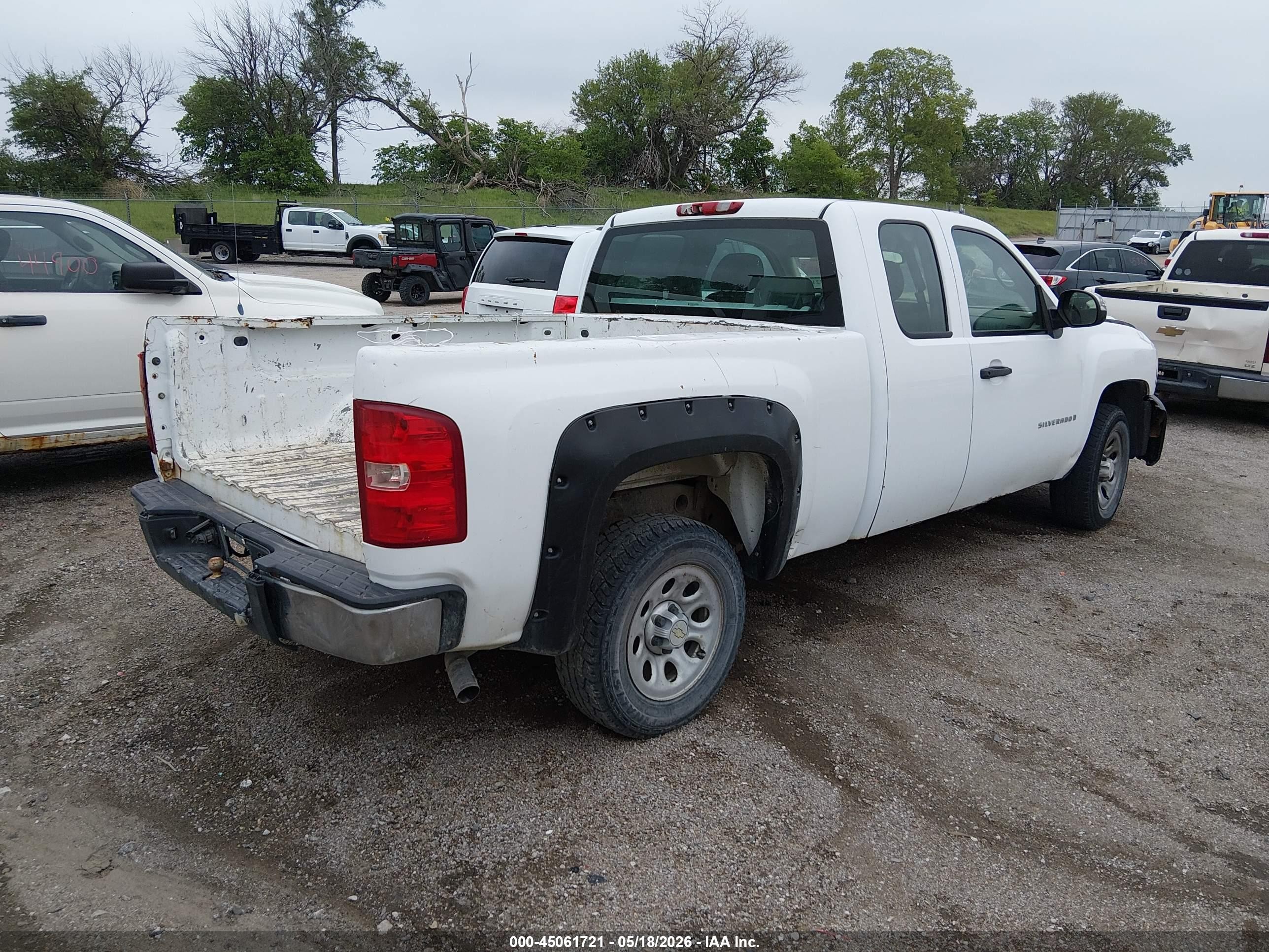 2008 Chevrolet Silverado 1500 Work Truck Белый vin: 2GCEC19C881315872