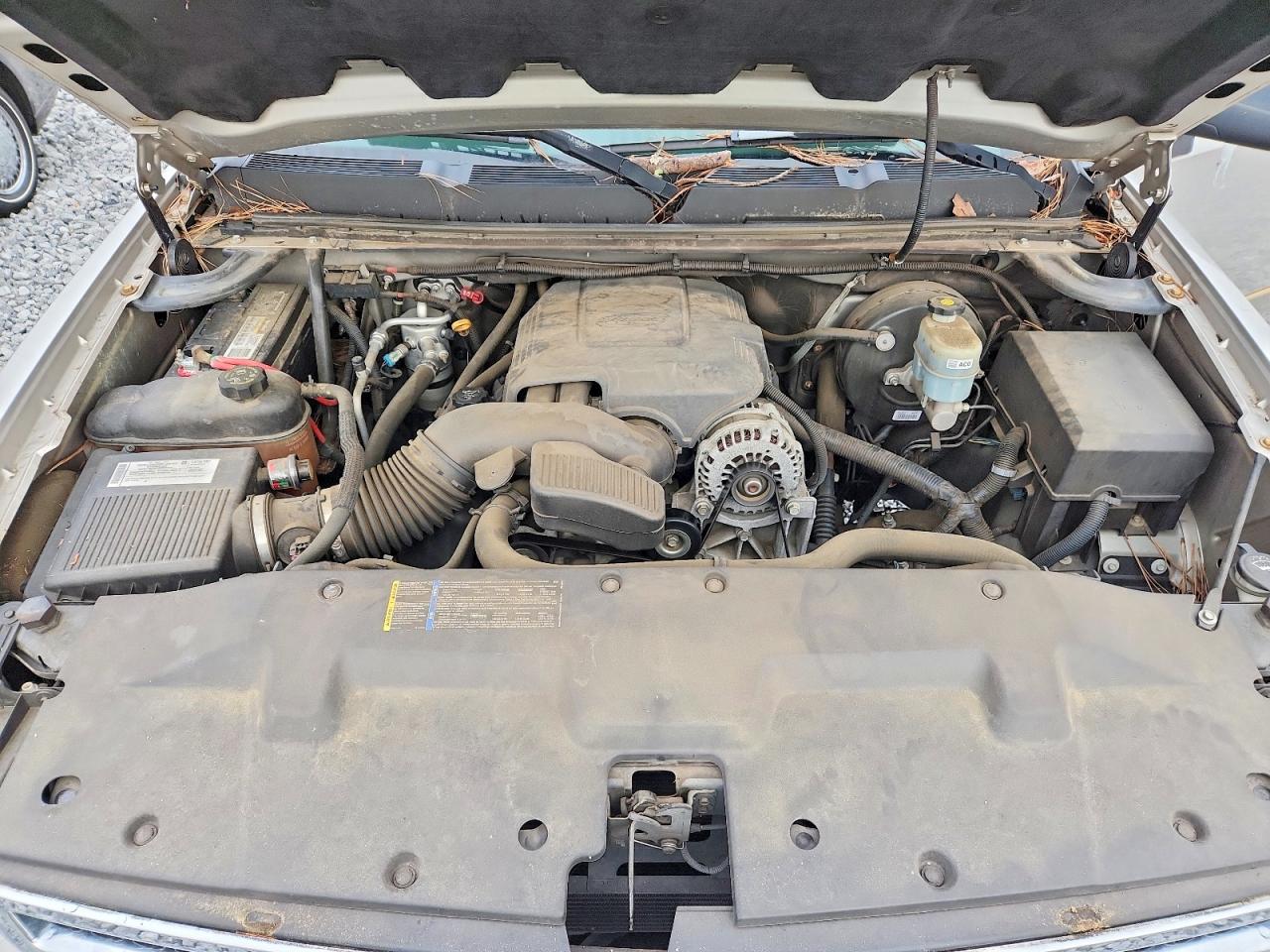 2007 Chevrolet Silverado C1500 Silver vin: 2GCEC19C971620120