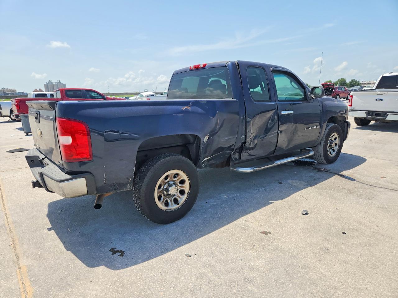 2007 Chevrolet Silverado C1500 Blue vin: 2GCEC19C971646555