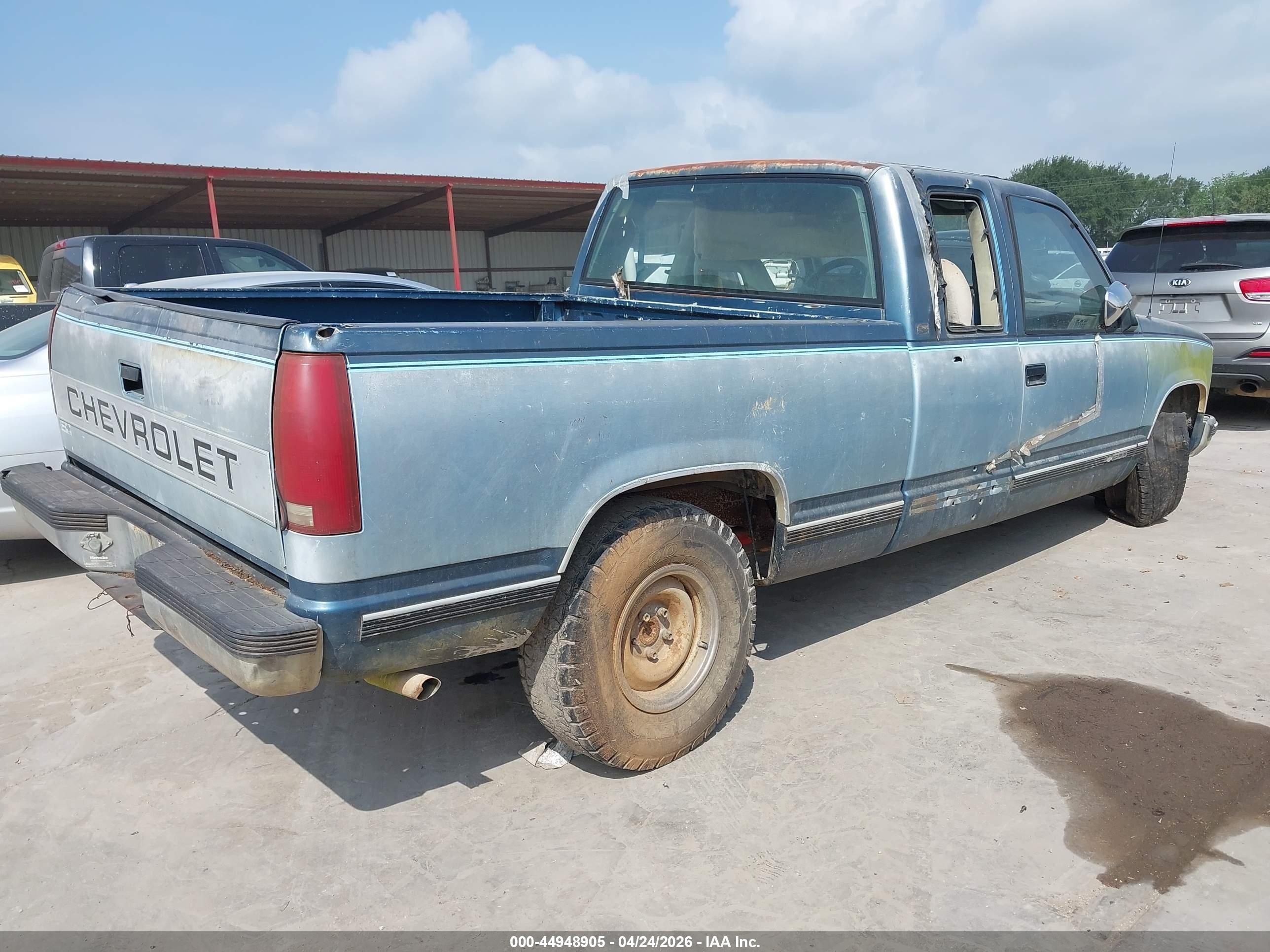 1992 Chevrolet Gmt-400 C1500 Blue vin: 2GCEC19H2N1217055