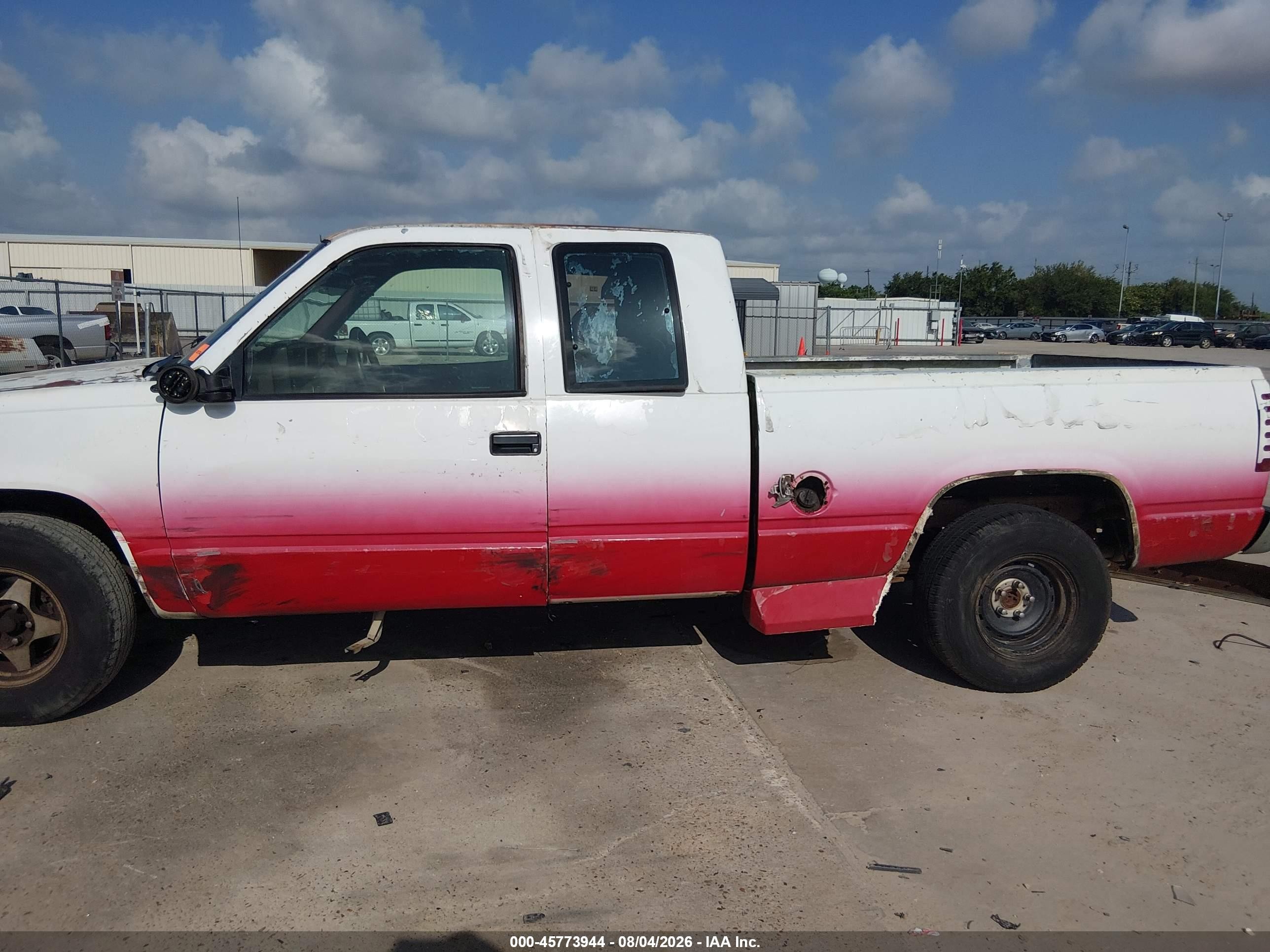 1993 Chevrolet Gmt-400 C1500 White vin: 2GCEC19H2P1257378