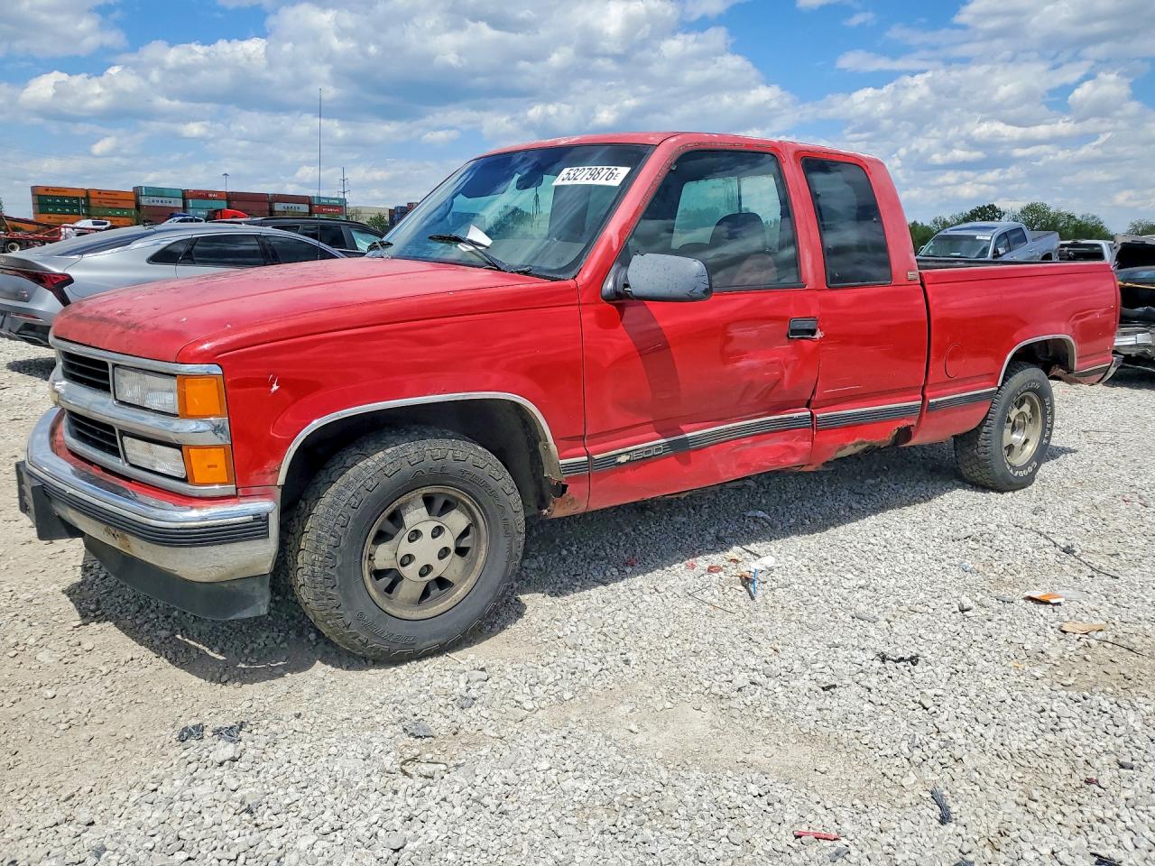 1995 Chevrolet 1500 Red vin: 2GCEC19H8S1116677