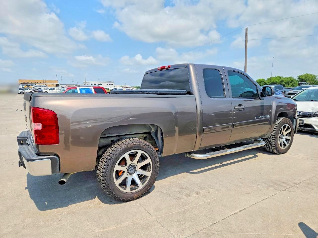 2008 Chevrolet Silverado C1500 Gray vin: 2GCEC19J381272833
