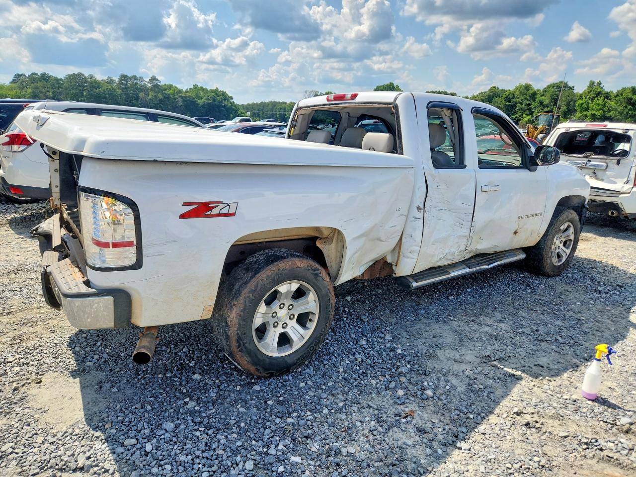2007 Chevrolet Silverado C1500 White vin: 2GCEC19J671616234