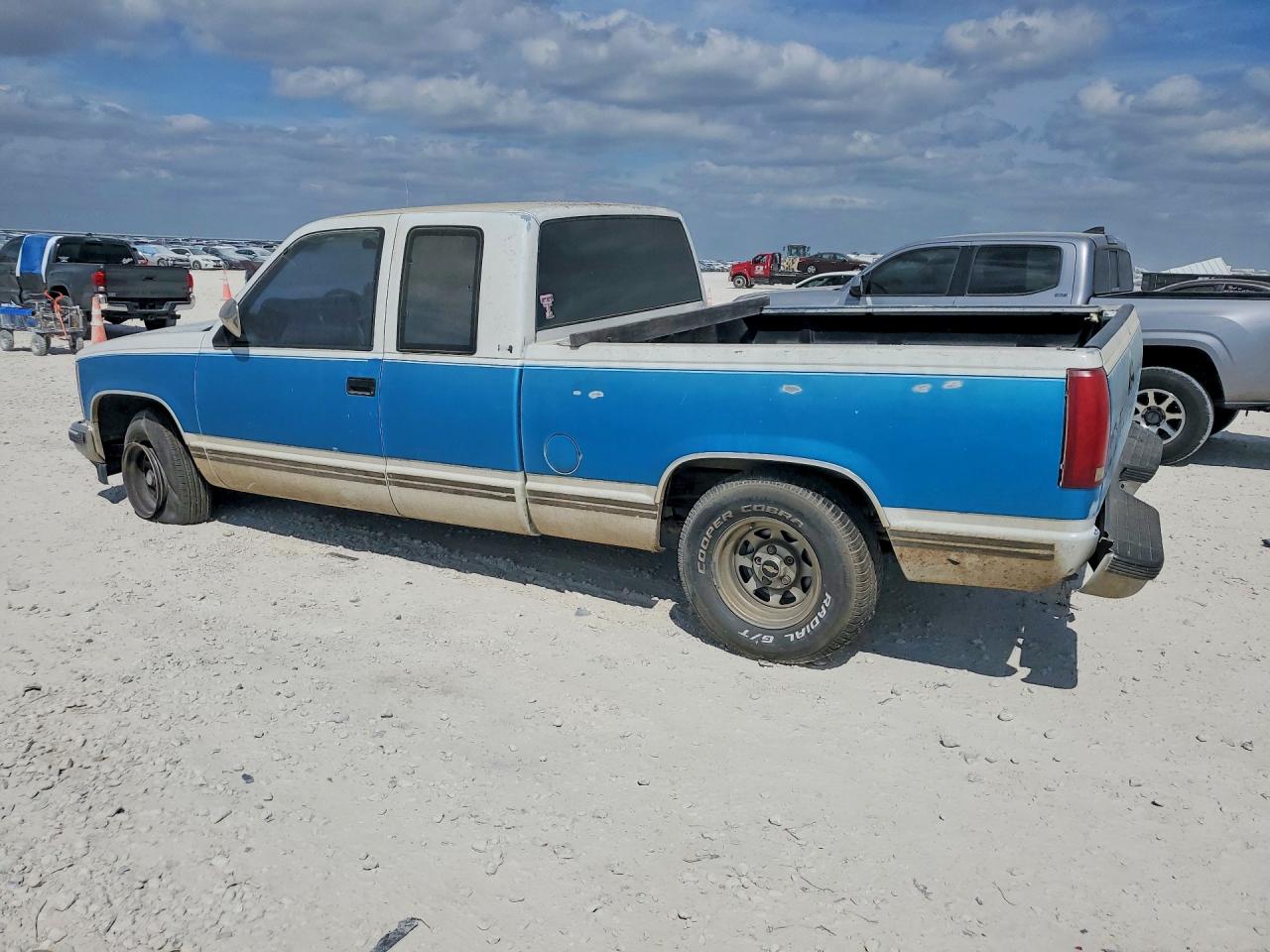 1991 Chevrolet Gmt-400 C1500 White vin: 2GCEC19K0M1149669