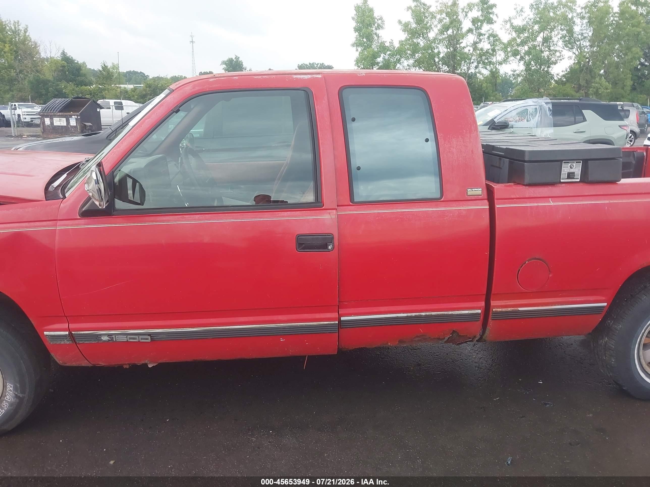 1993 Chevrolet Gmt-400 C1500 Red vin: 2GCEC19K1P1173287