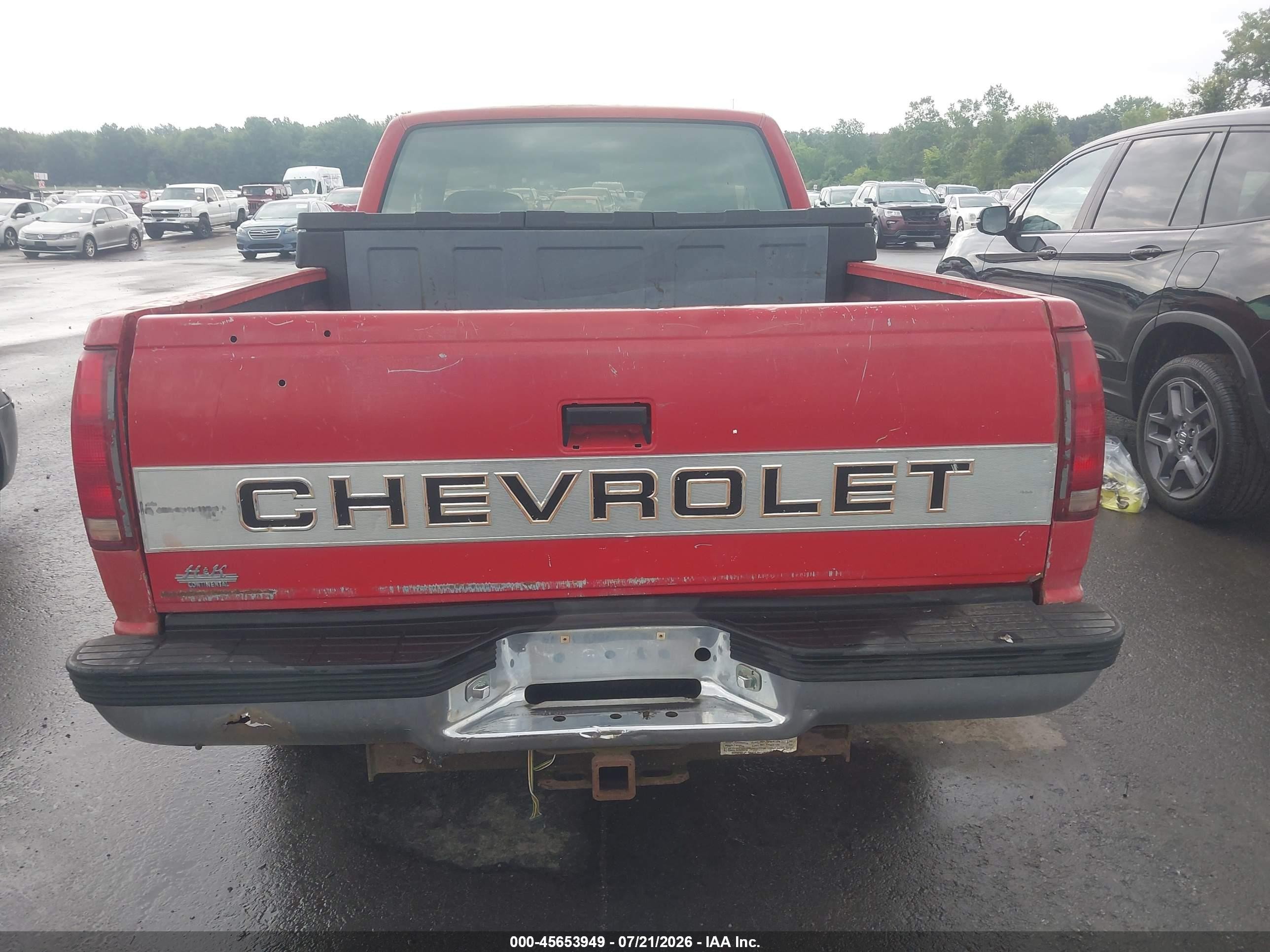 1993 Chevrolet Gmt-400 C1500 Red vin: 2GCEC19K1P1173287