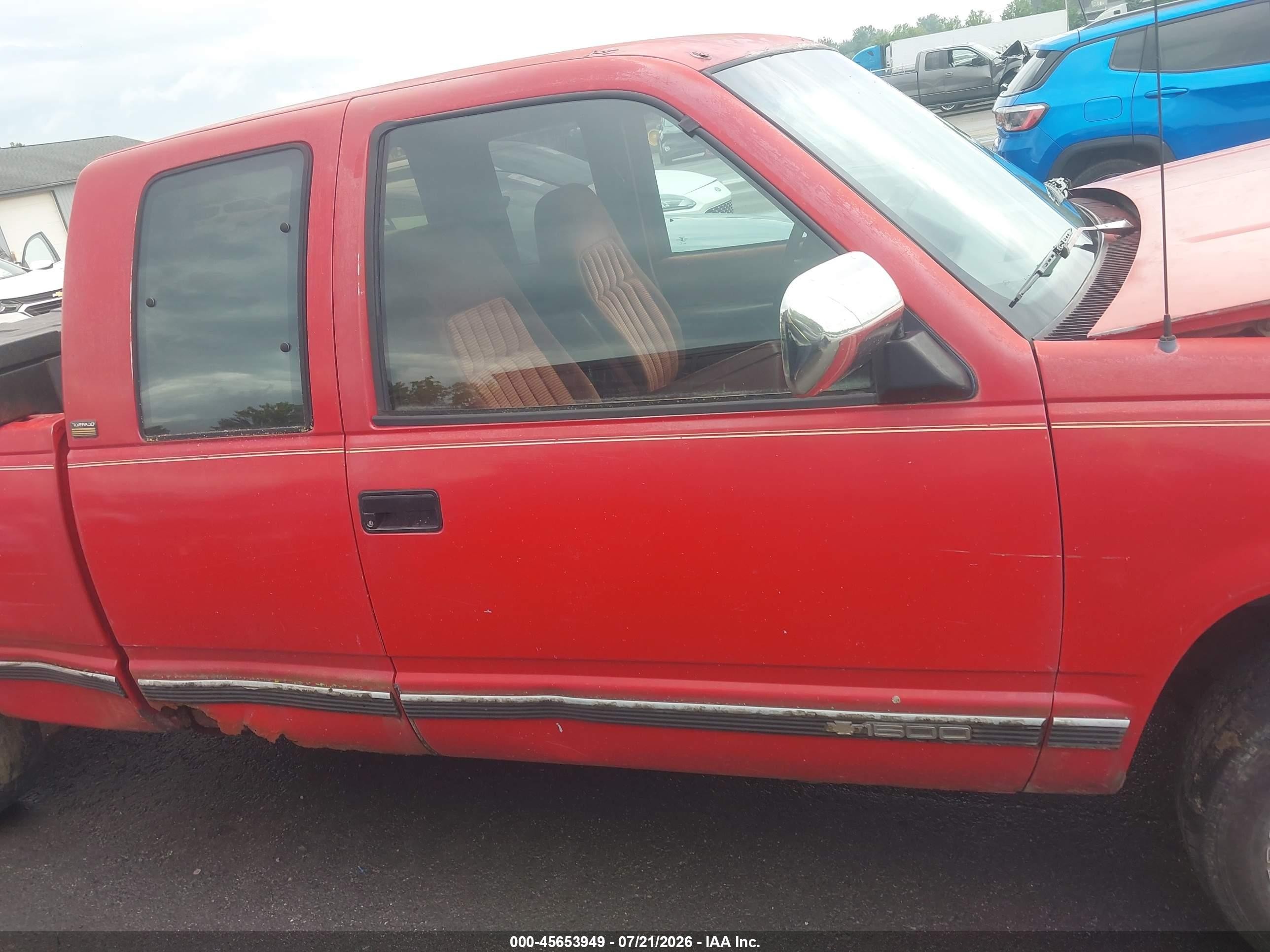 1993 Chevrolet Gmt-400 C1500 Red vin: 2GCEC19K1P1173287