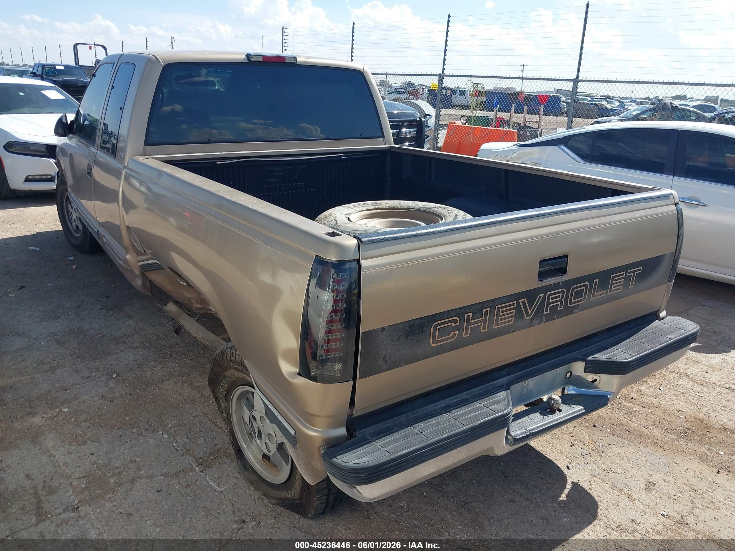 1994 Chevrolet Gmt-400 C1500 Gold vin: 2GCEC19K1R1230011