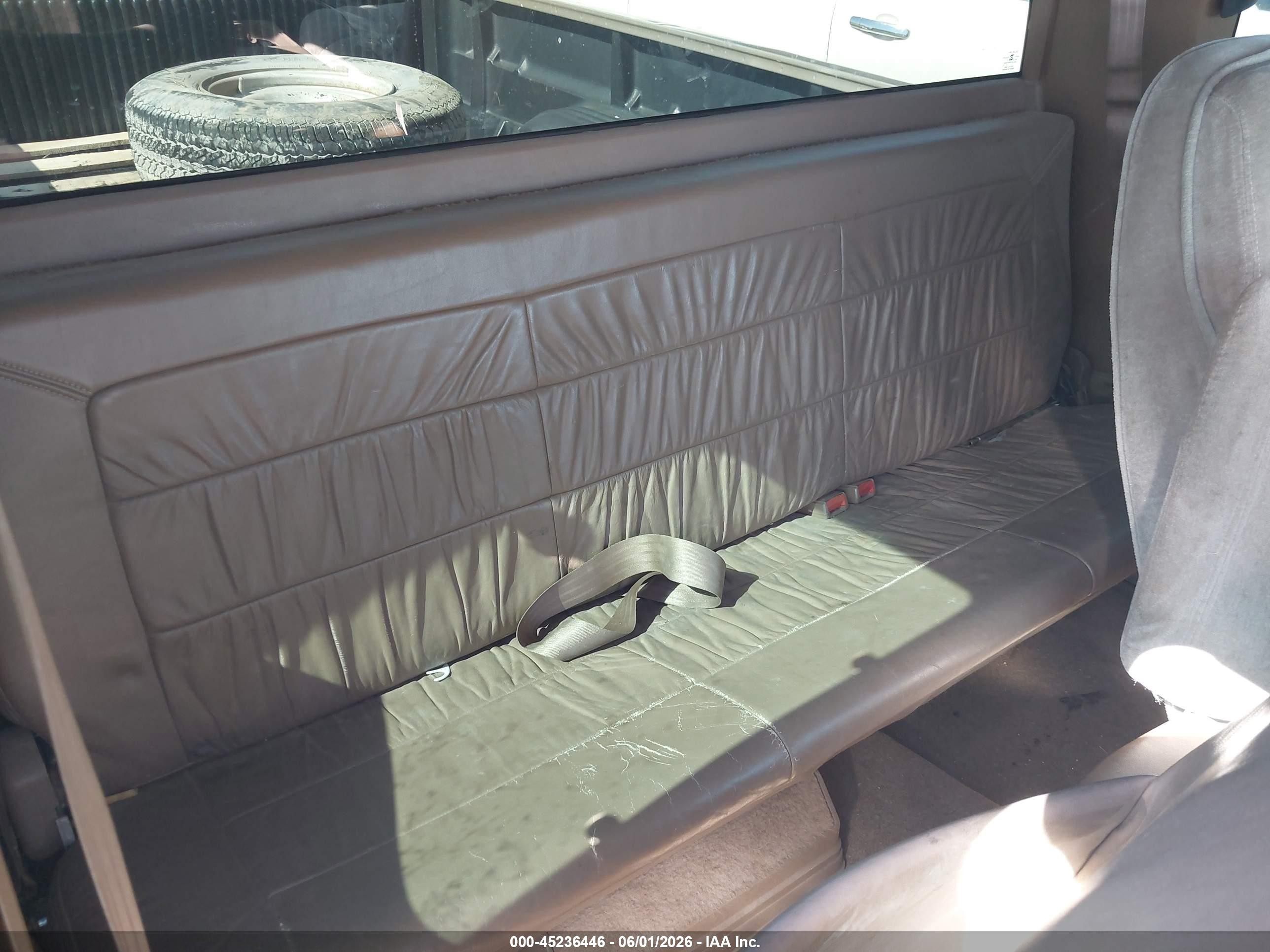 1994 Chevrolet Gmt-400 C1500 Gold vin: 2GCEC19K1R1230011