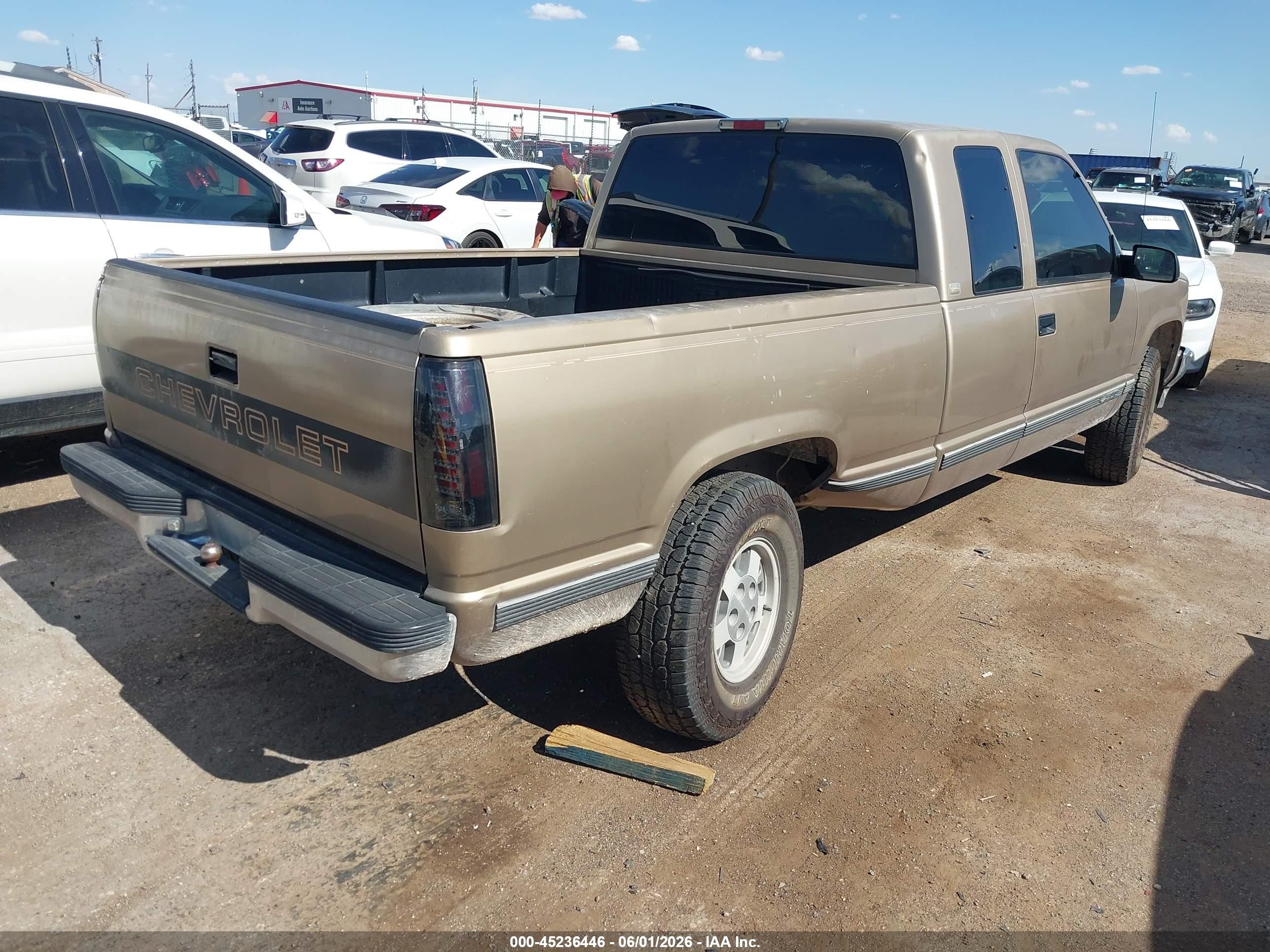 1994 Chevrolet Gmt-400 C1500 Gold vin: 2GCEC19K1R1230011