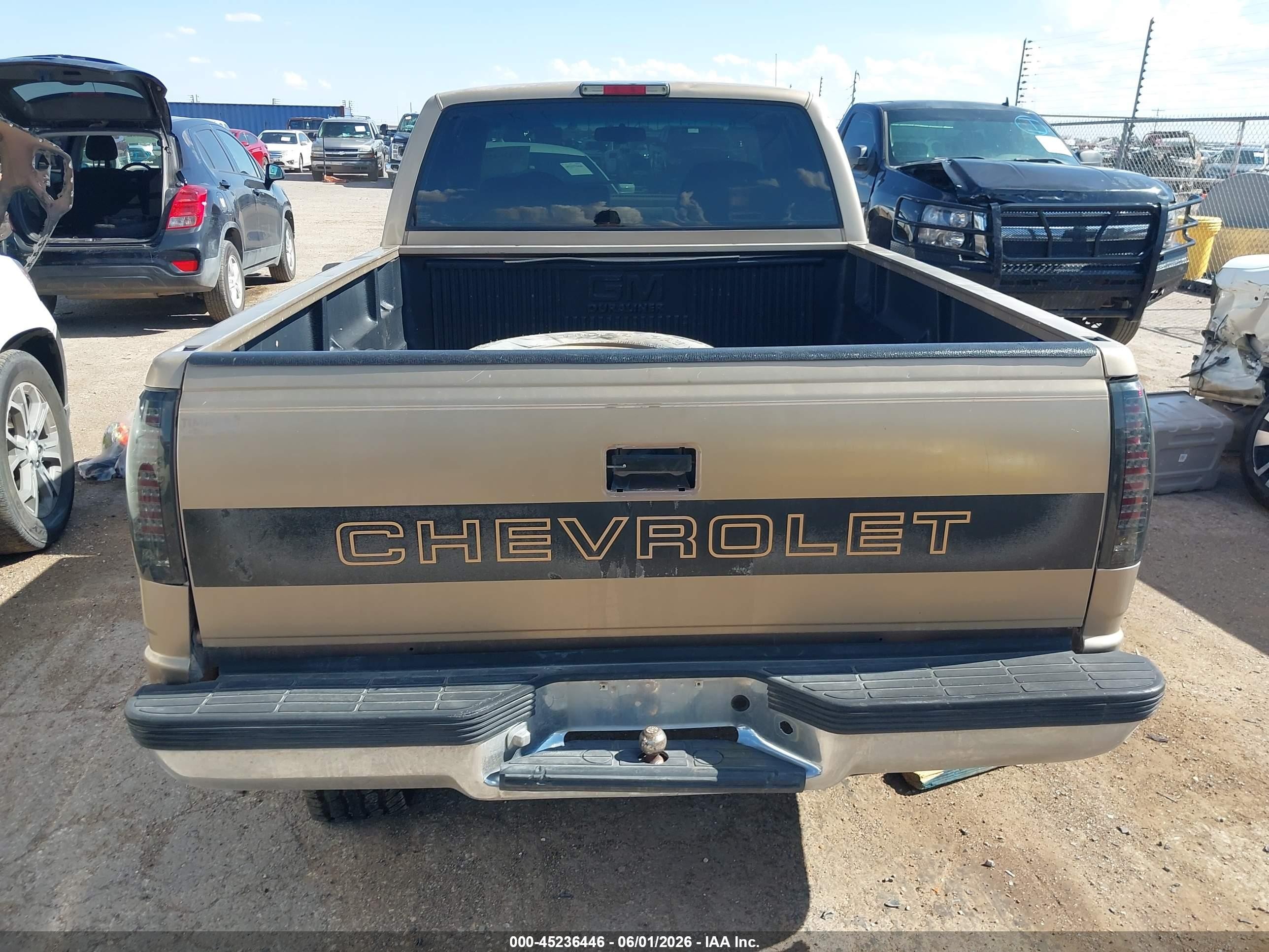 1994 Chevrolet Gmt-400 C1500 Gold vin: 2GCEC19K1R1230011