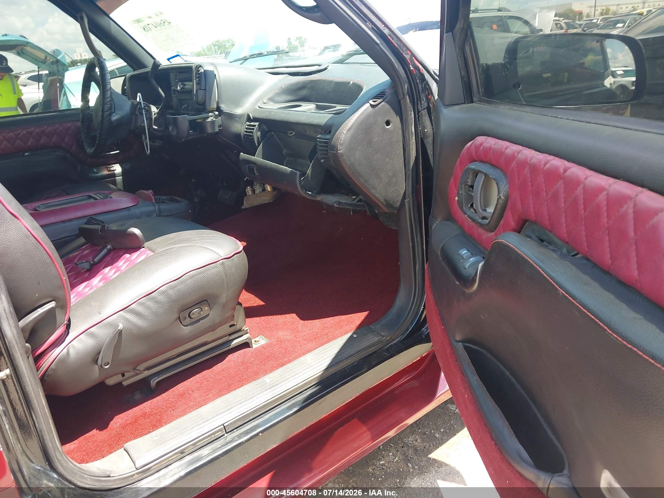 1995 Chevrolet Gmt-400 C1500 Burgundy vin: 2GCEC19K1S1153453