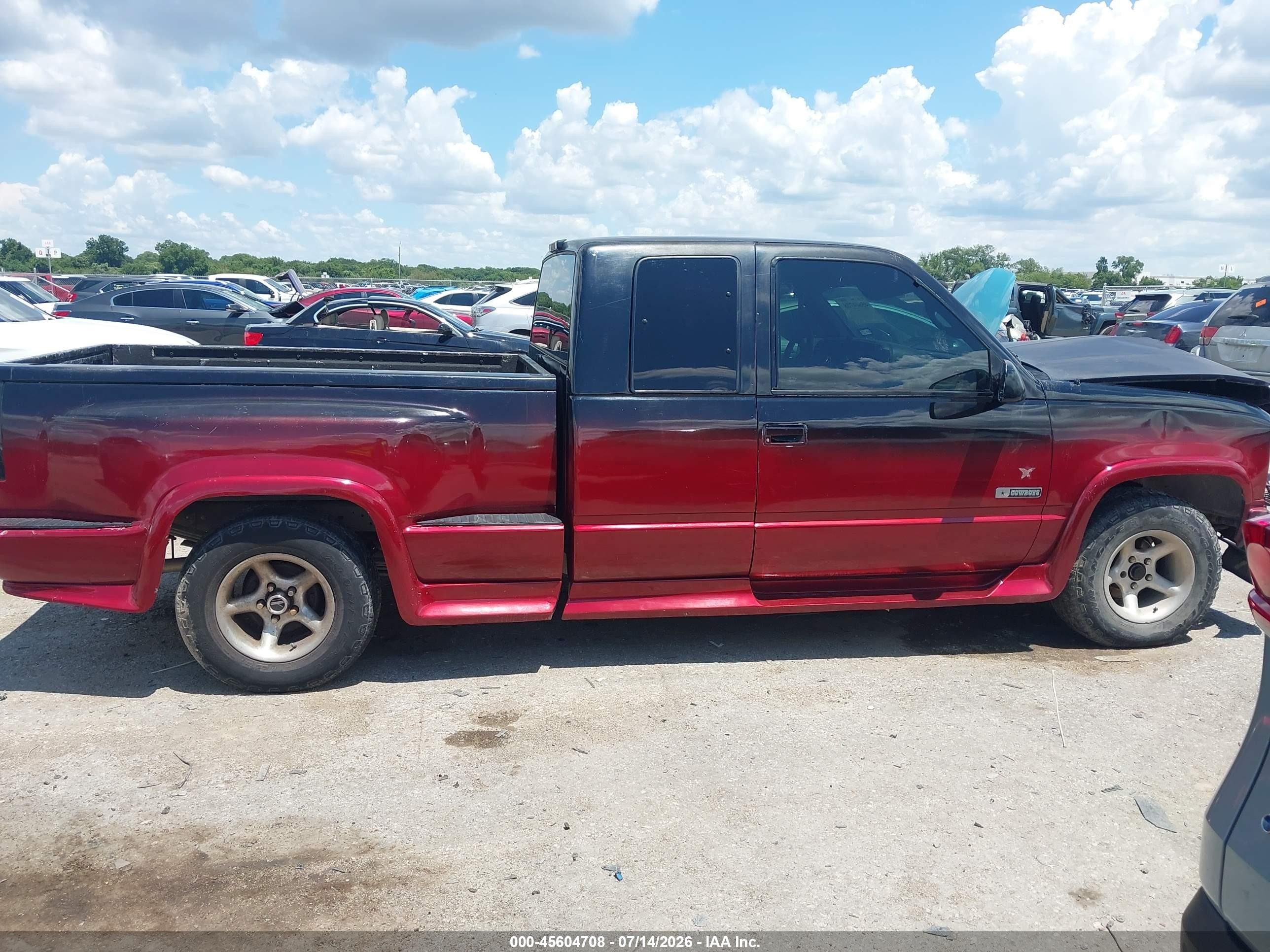 1995 Chevrolet Gmt-400 C1500 Burgundy vin: 2GCEC19K1S1153453
