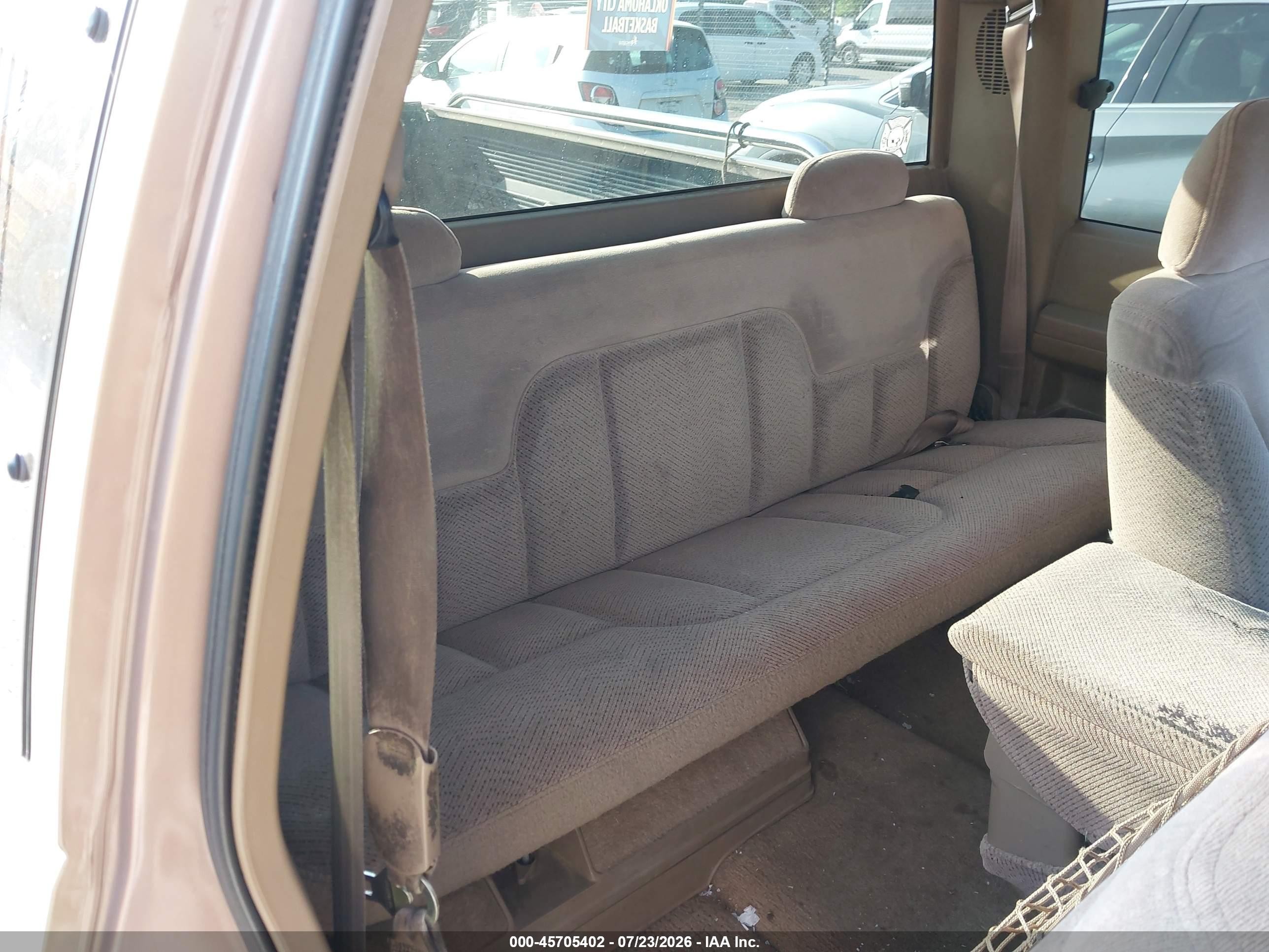 1995 Chevrolet Gmt-400 C1500 Beige vin: 2GCEC19K1S1215420