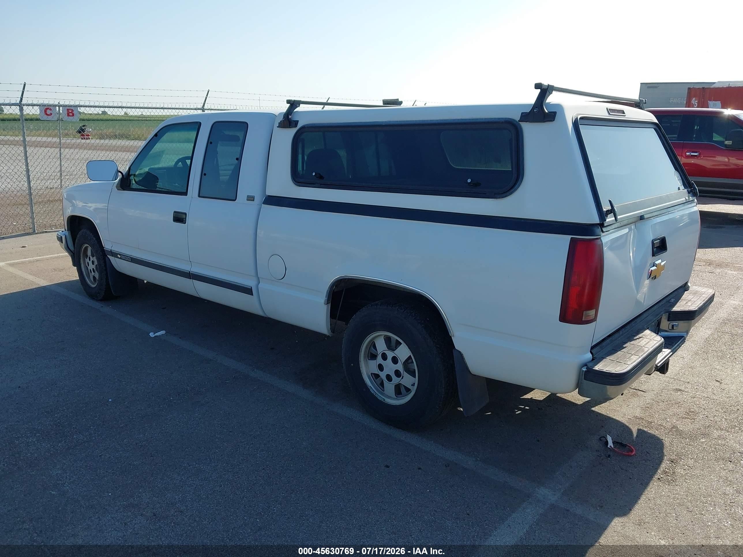 1994 Chevrolet Gmt-400 C1500 White vin: 2GCEC19K2R1141709