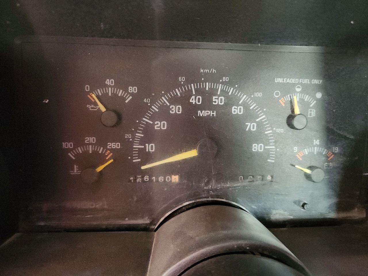 1994 Chevrolet Gmt-400 C1500 Two Tone vin: 2GCEC19K2R1151091