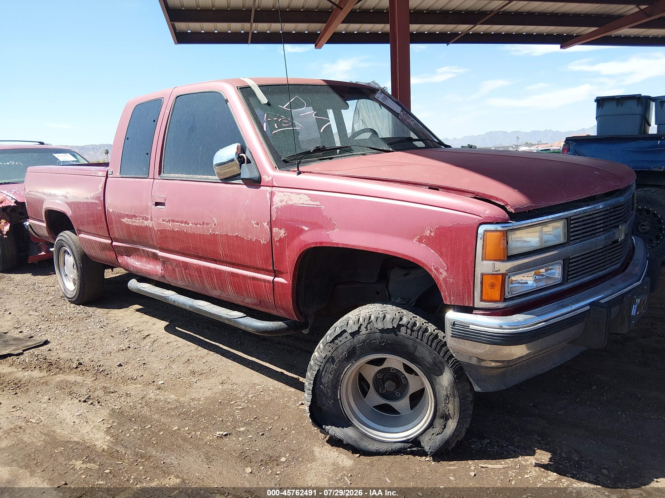 1990 Chevrolet Gmt-400 C1500 Burgundy vin: 2GCEC19K3L1151026