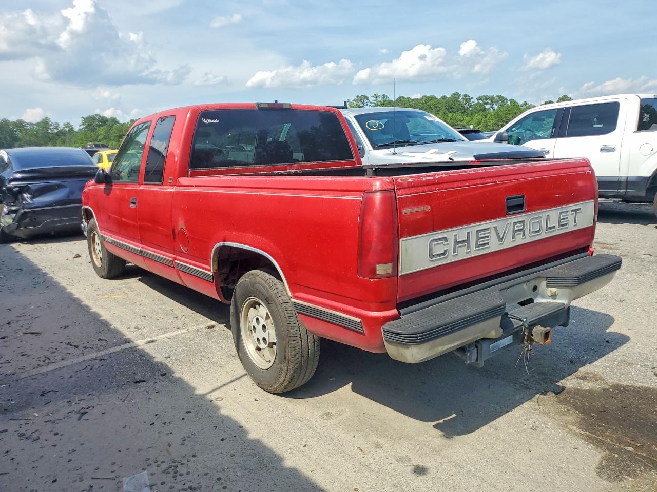 1995 Chevrolet Gmt-400 C1500 Red vin: 2GCEC19K3S1283833