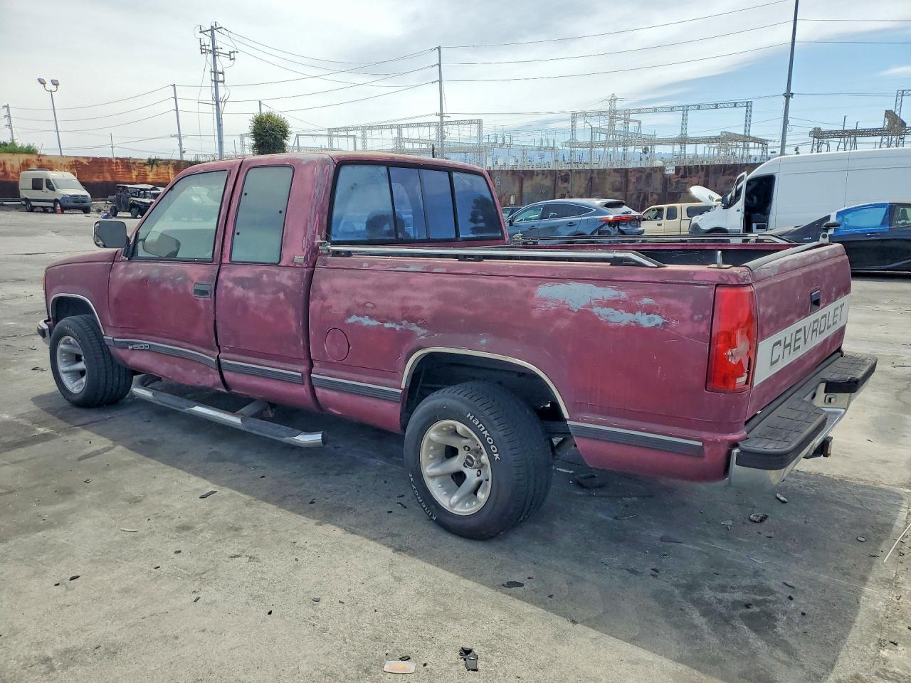 1992 Chevrolet Gmt-400 C1500 Maroon vin: 2GCEC19K4N1151684