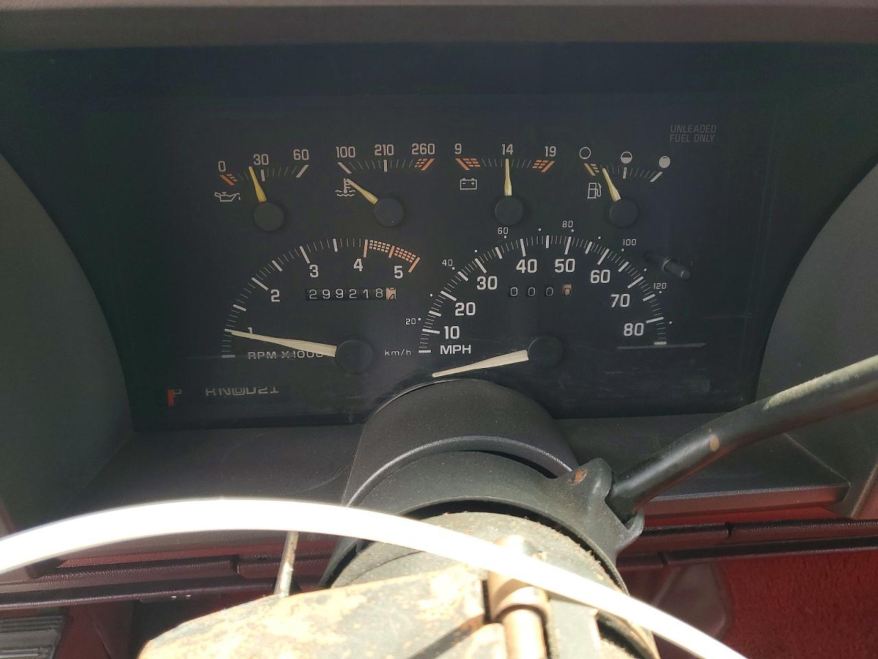 1992 Chevrolet Gmt-400 C1500 Maroon vin: 2GCEC19K4N1151684