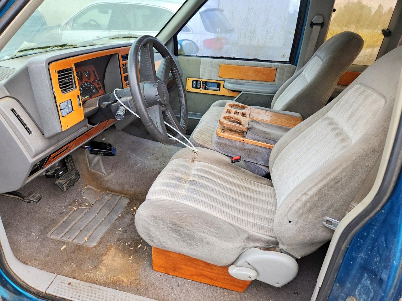 1992 Chevrolet Gmt-400 C1500 Green vin: 2GCEC19K4N1237643