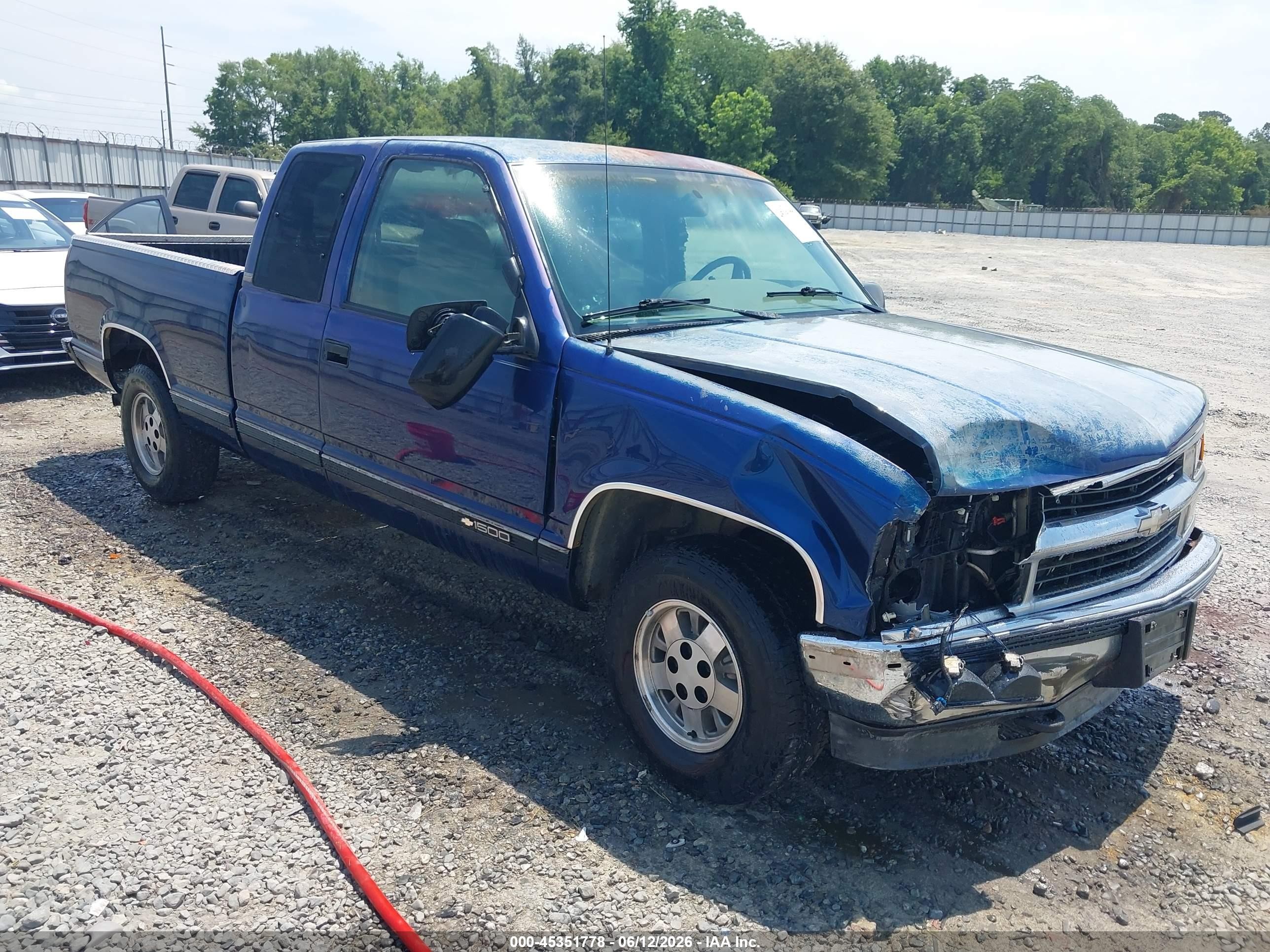 1995 Chevrolet Gmt-400 C1500 Blue vin: 2GCEC19K4S1139739