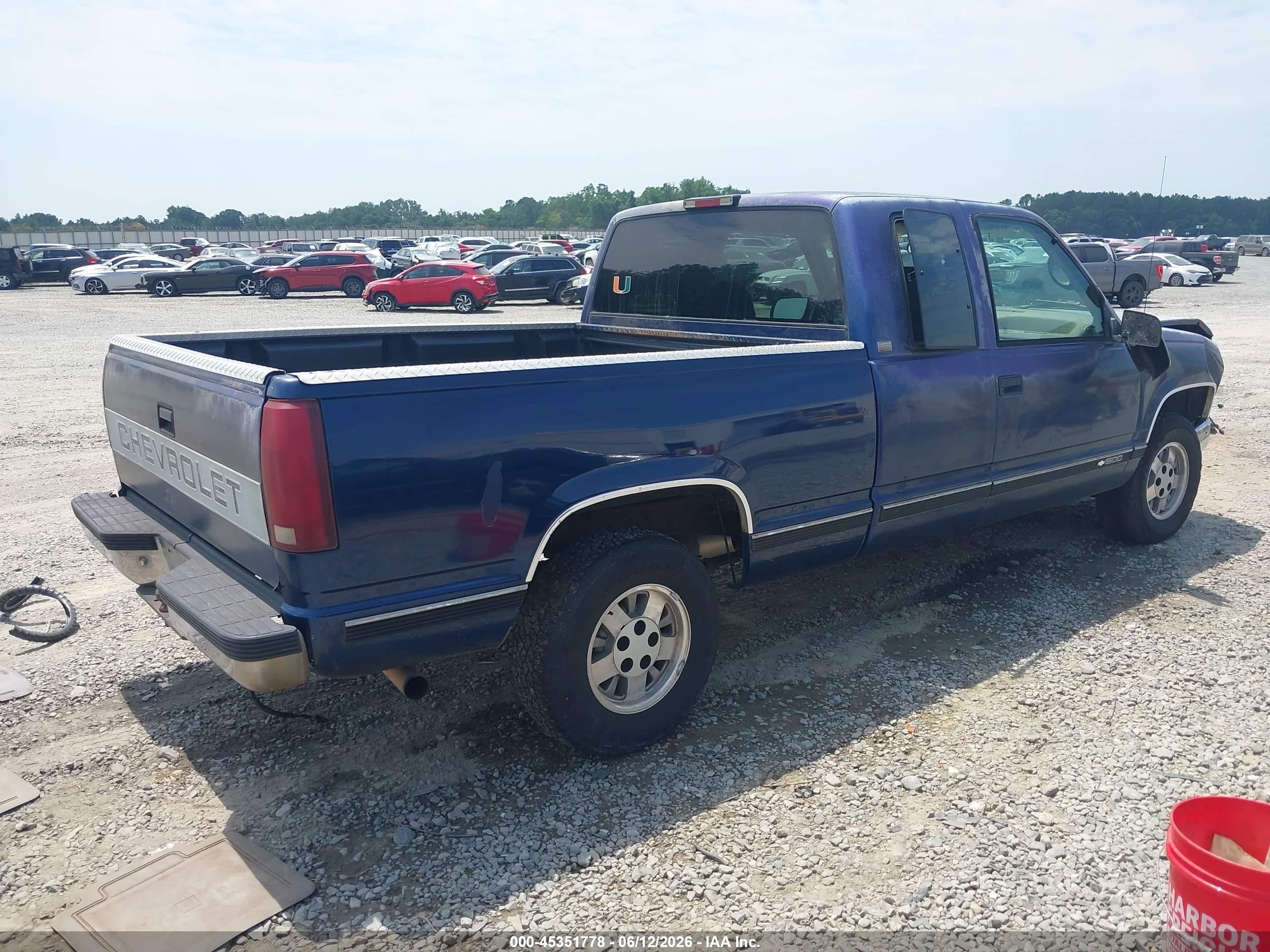 1995 Chevrolet Gmt-400 C1500 Blue vin: 2GCEC19K4S1139739