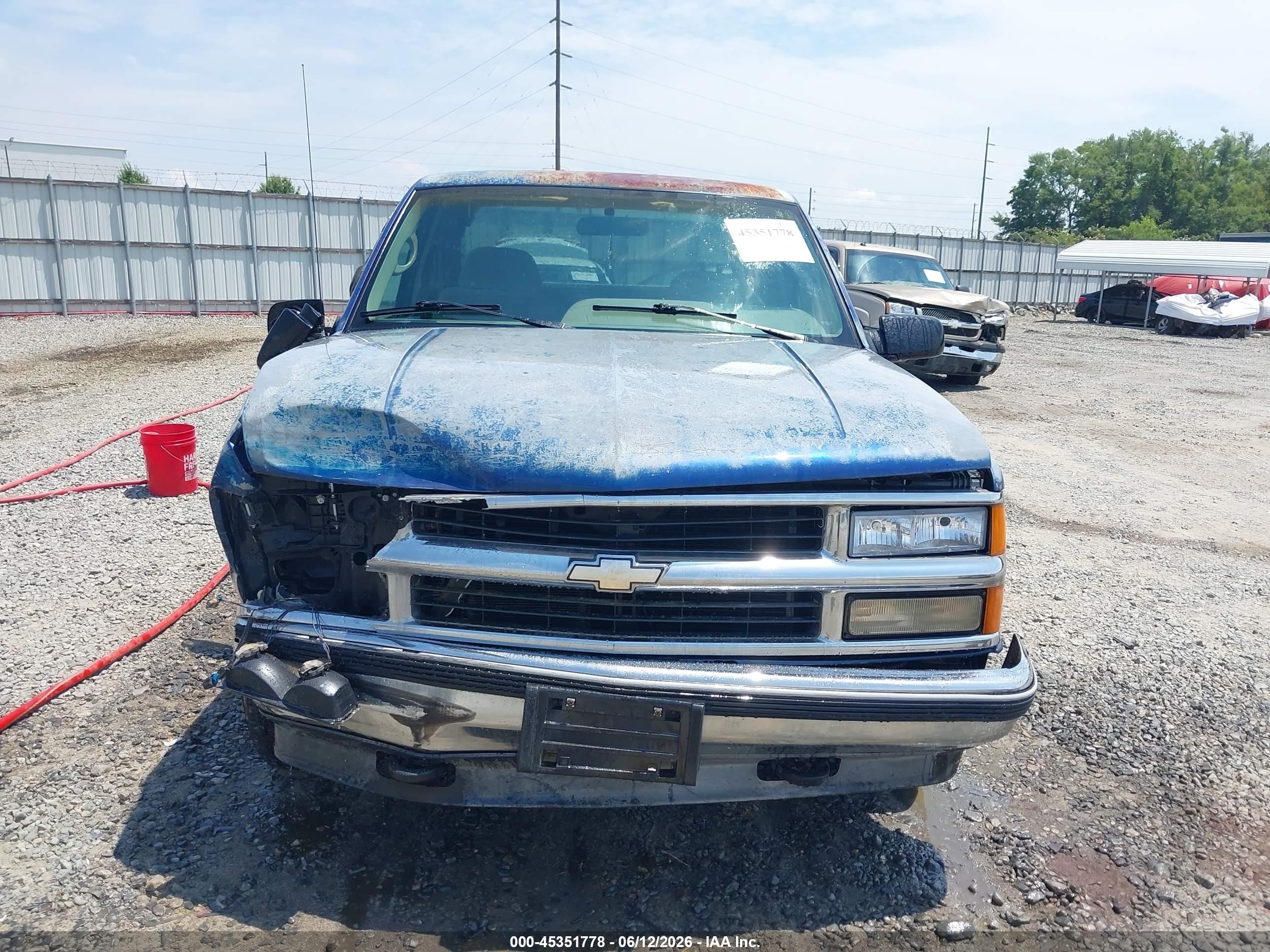 1995 Chevrolet Gmt-400 C1500 Blue vin: 2GCEC19K4S1139739