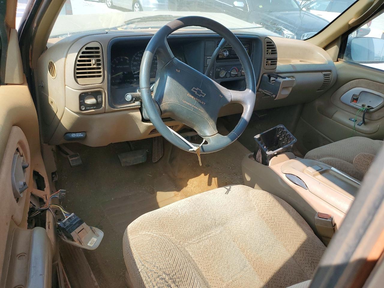 1995 Chevrolet Gmt-400 C1500 Tan vin: 2GCEC19K4S1175835
