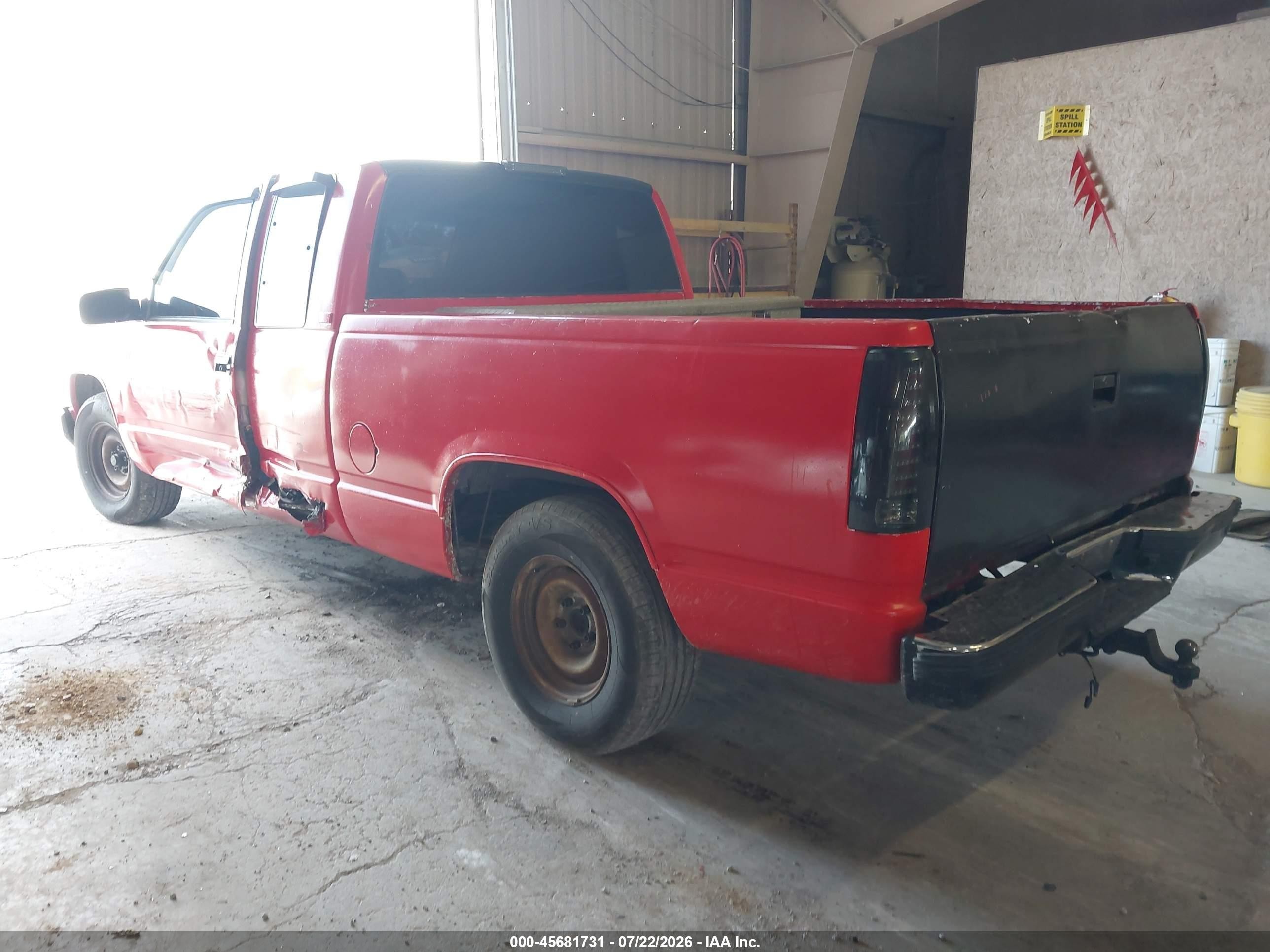 1995 Chevrolet Gmt-400 C1500 Red vin: 2GCEC19K4S1272050