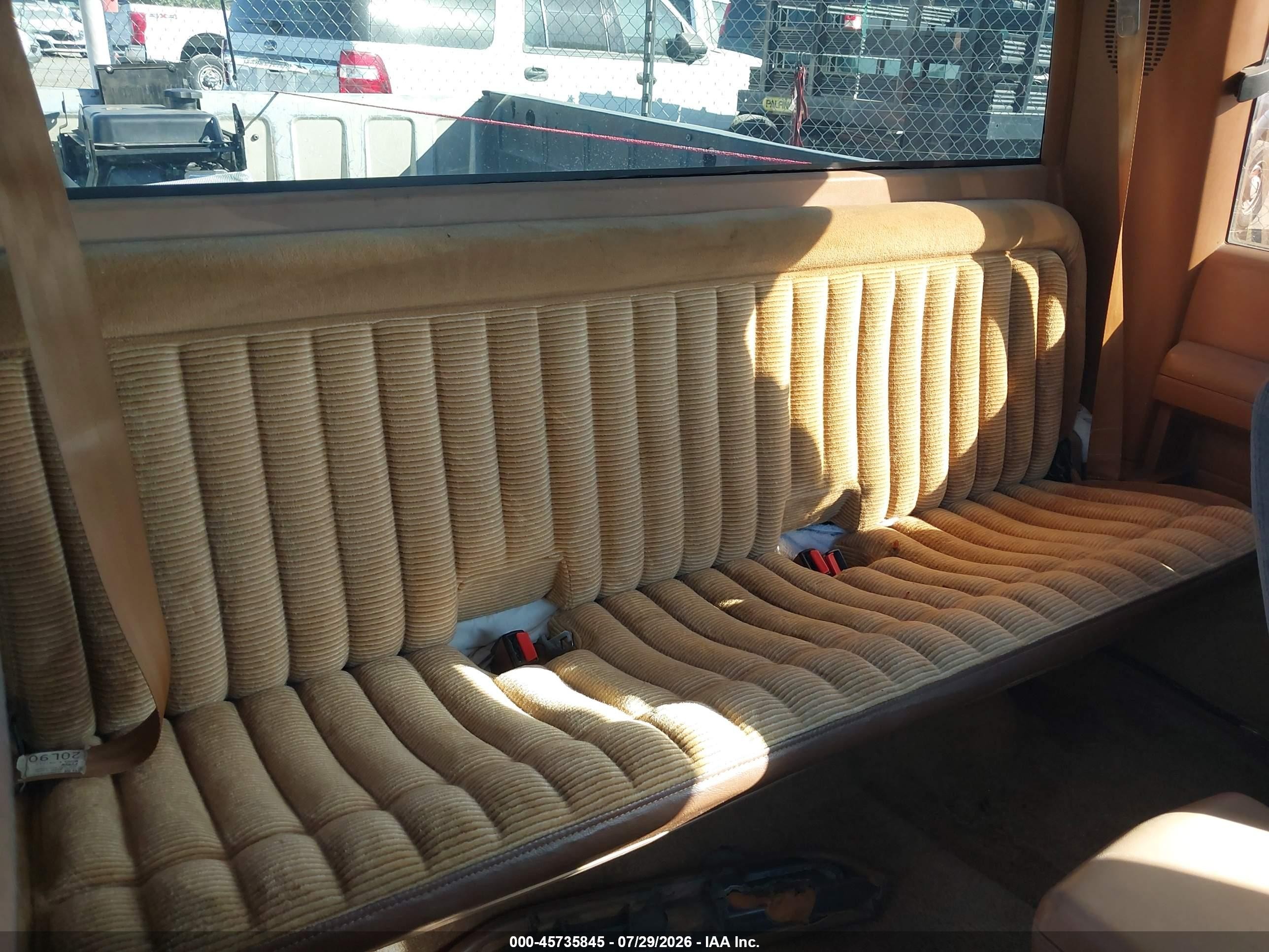 1990 Chevrolet Gmt-400 C1500 Коричневый vin: 2GCEC19K5L1246591