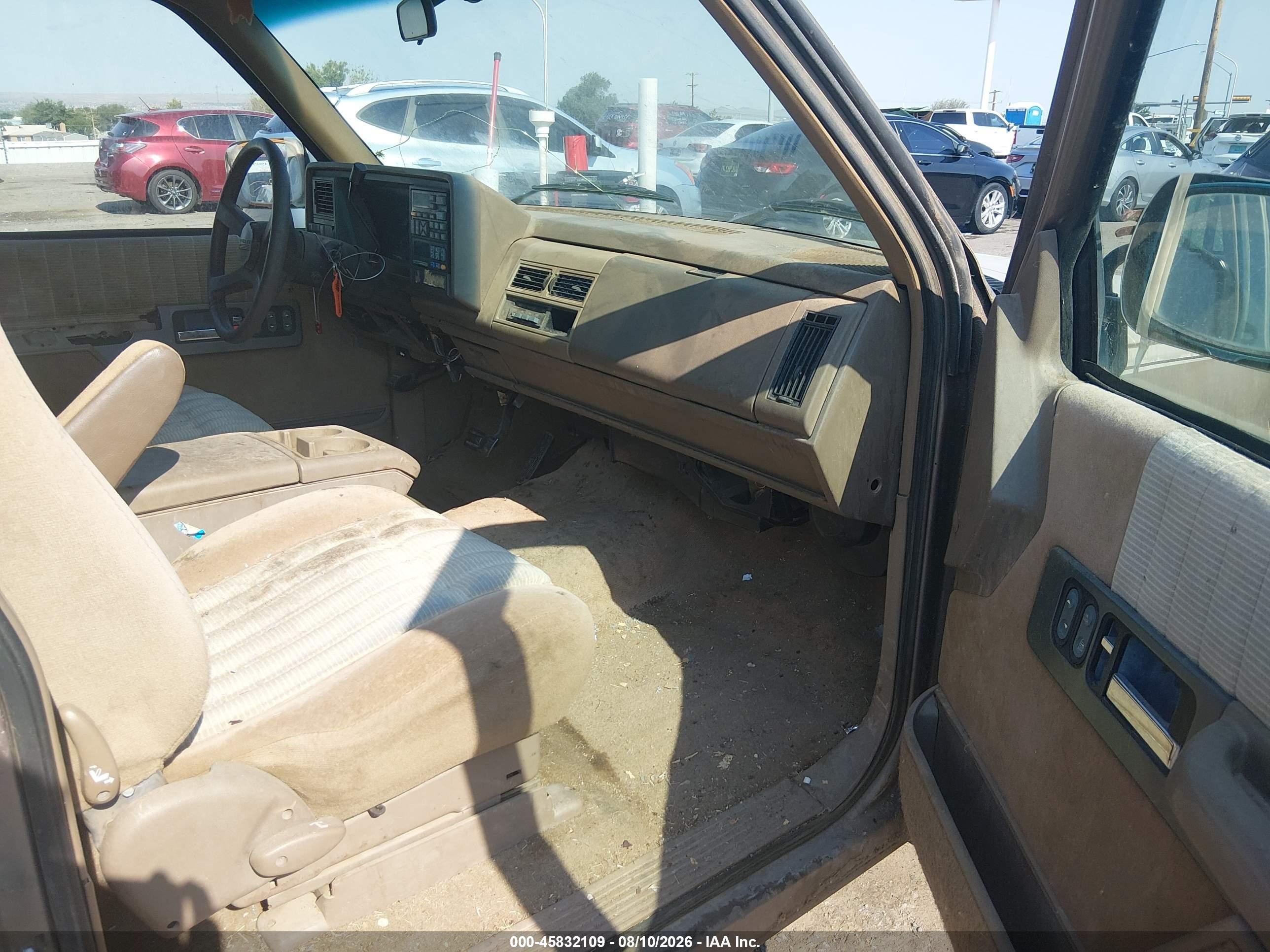 1994 Chevrolet Gmt-400 C1500 Tan vin: 2GCEC19K6R1267846
