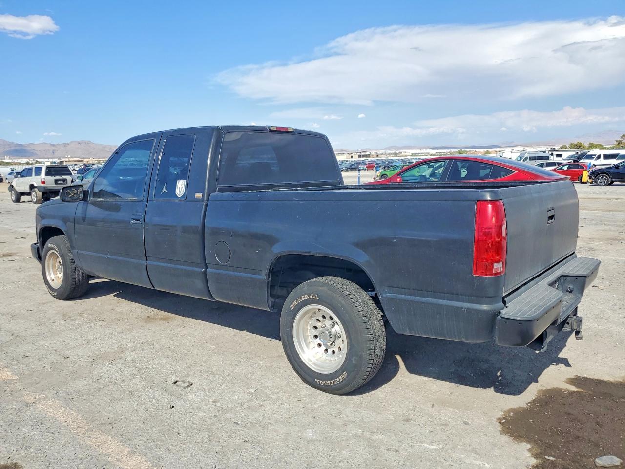 1995 Chevrolet Gmt-400 C1500 Black vin: 2GCEC19K7S1118769