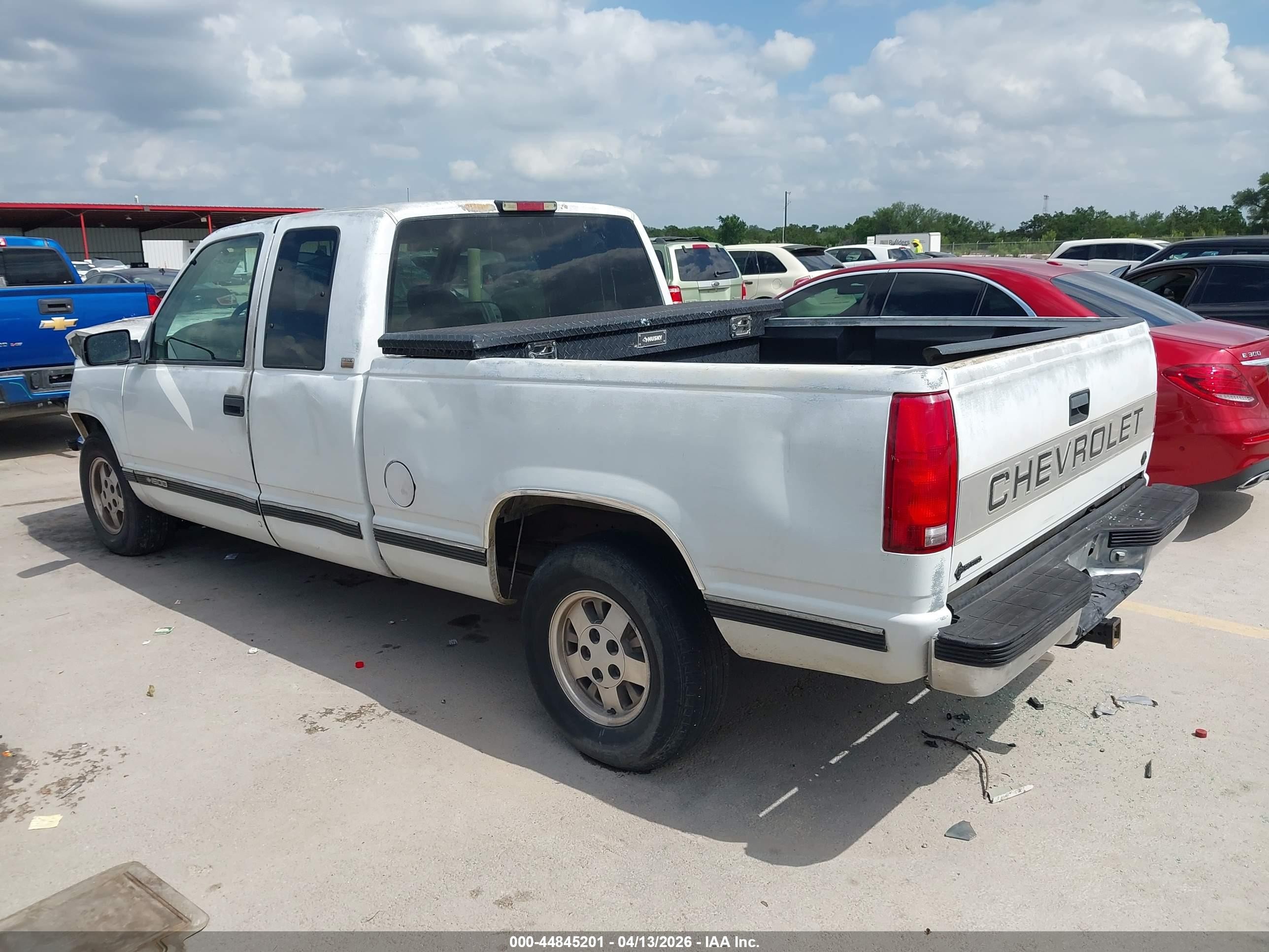 1995 Chevrolet Gmt-400 C1500 White vin: 2GCEC19K8S1172632
