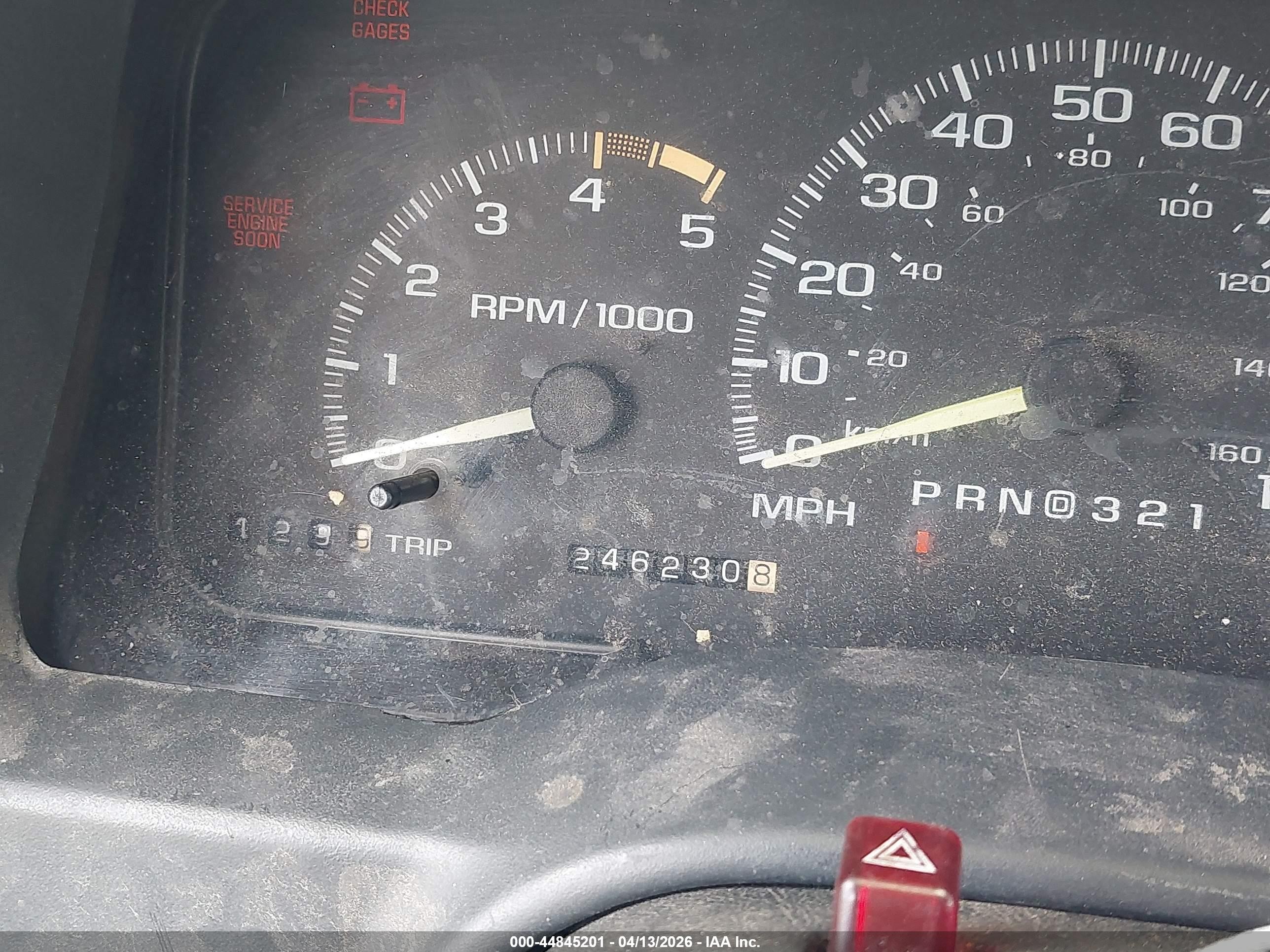 1995 Chevrolet Gmt-400 C1500 White vin: 2GCEC19K8S1172632