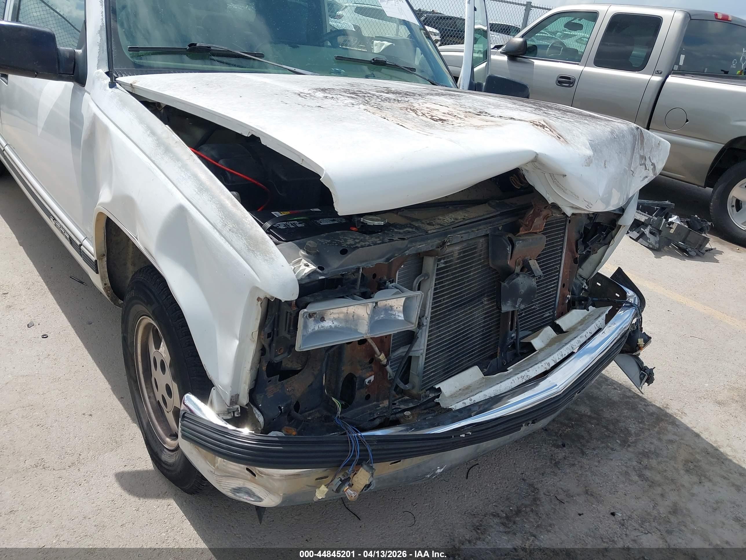 1995 Chevrolet Gmt-400 C1500 White vin: 2GCEC19K8S1172632