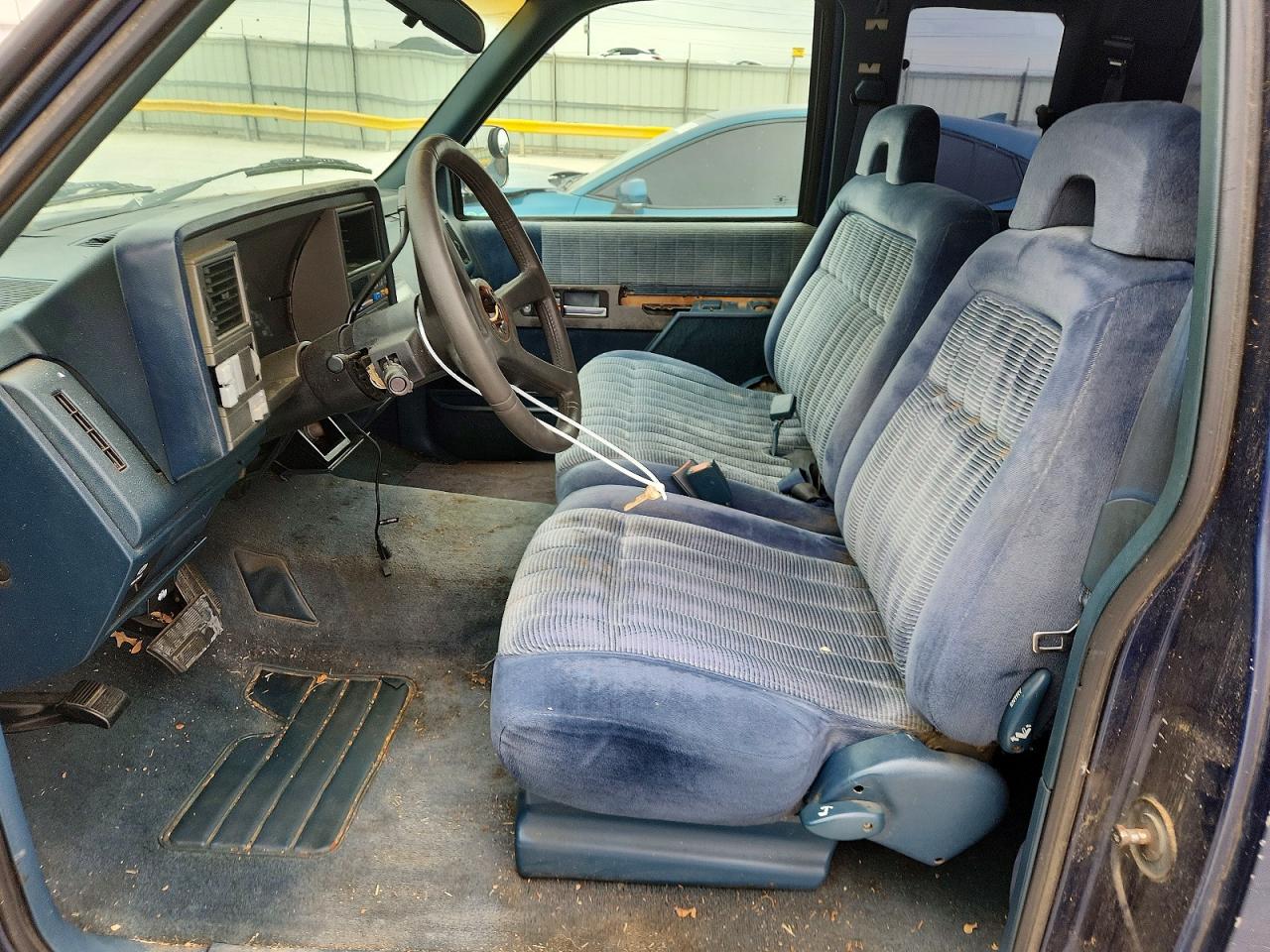 1994 Chevrolet Gmt-400 C1500 Blue vin: 2GCEC19K9R1256985