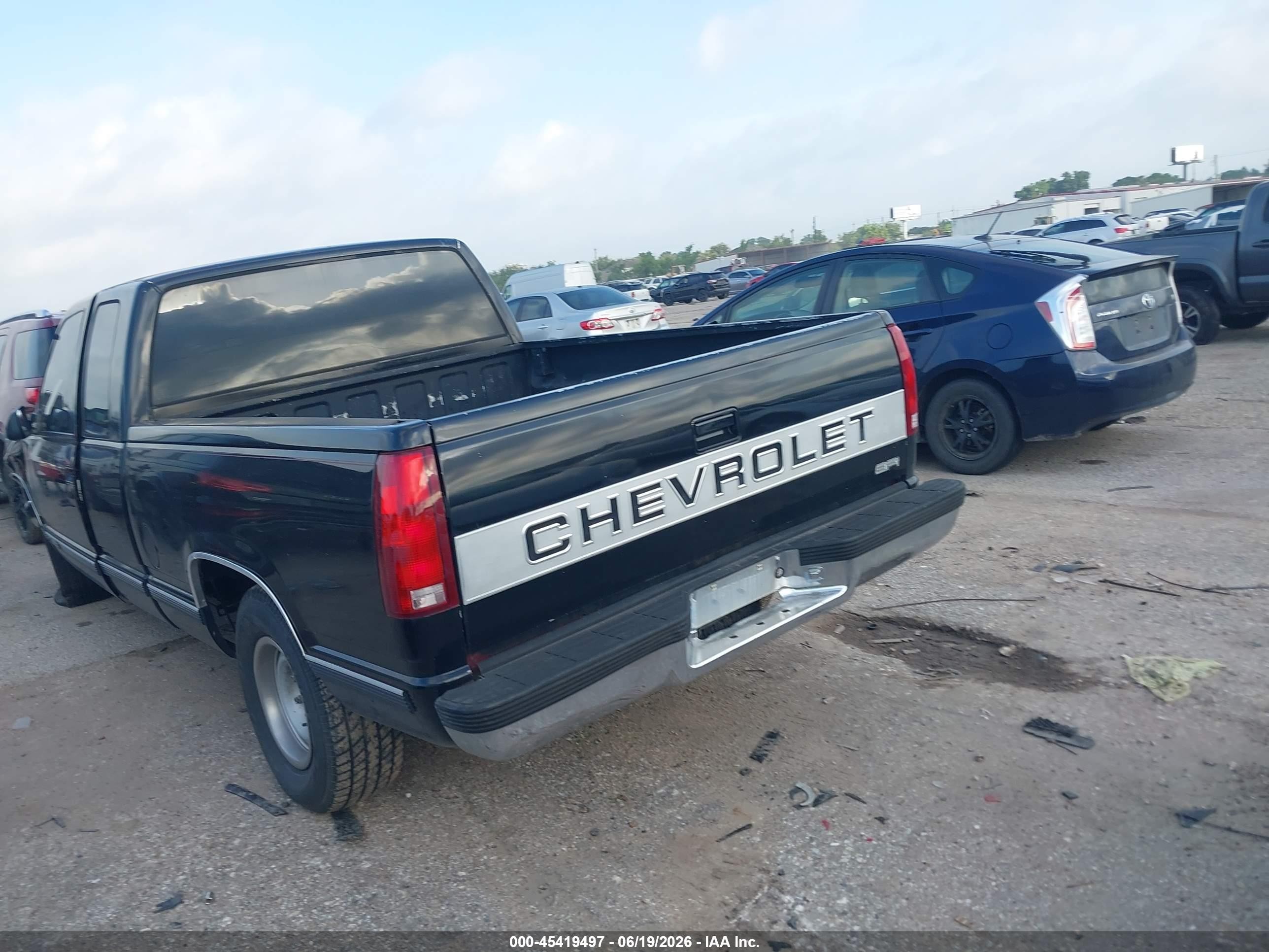 1989 Chevrolet Gmt-400 C1500 Black vin: 2GCEC19KXK1188847