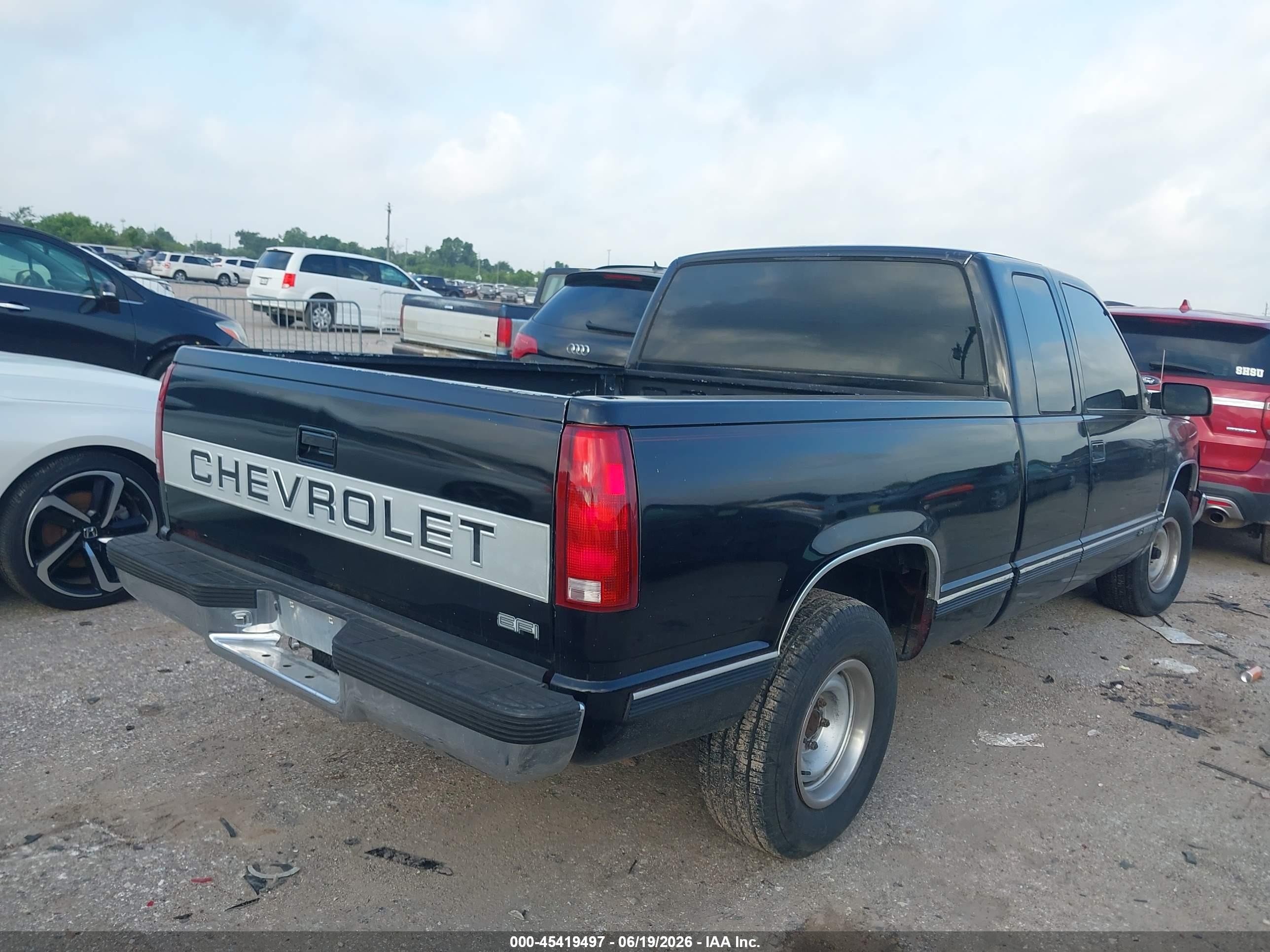 1989 Chevrolet Gmt-400 C1500 Black vin: 2GCEC19KXK1188847