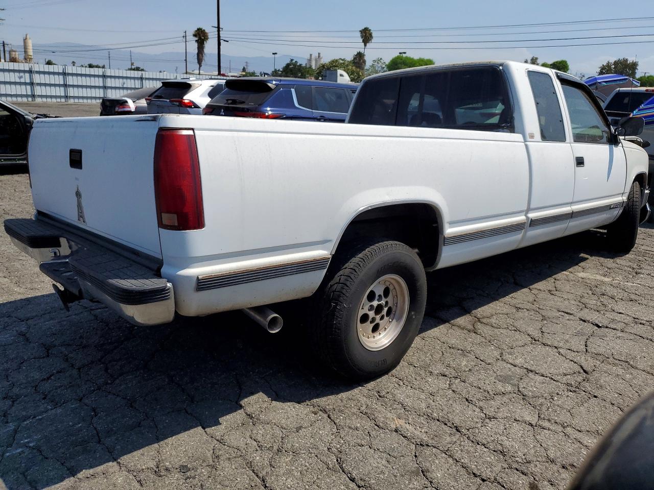 1991 Chevrolet Gmt-400 C1500 White vin: 2GCEC19KXM1236172