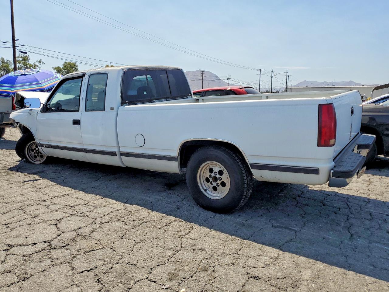 1991 Chevrolet Gmt-400 C1500 White vin: 2GCEC19KXM1236172