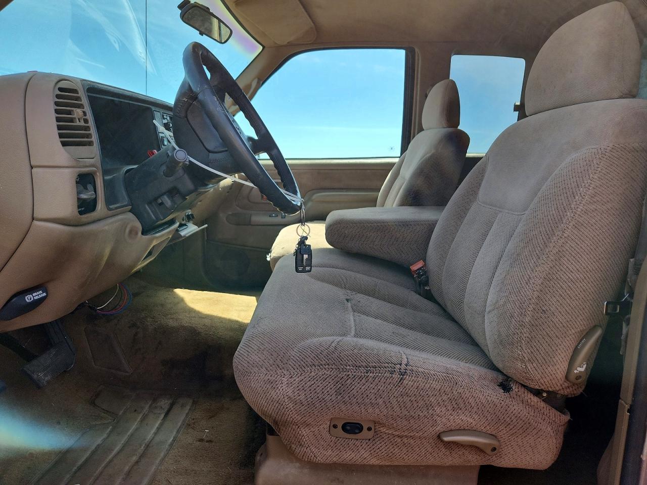 1995 Chevrolet Gmt-400 C1500 Желто-коричневый vin: 2GCEC19KXS1301194